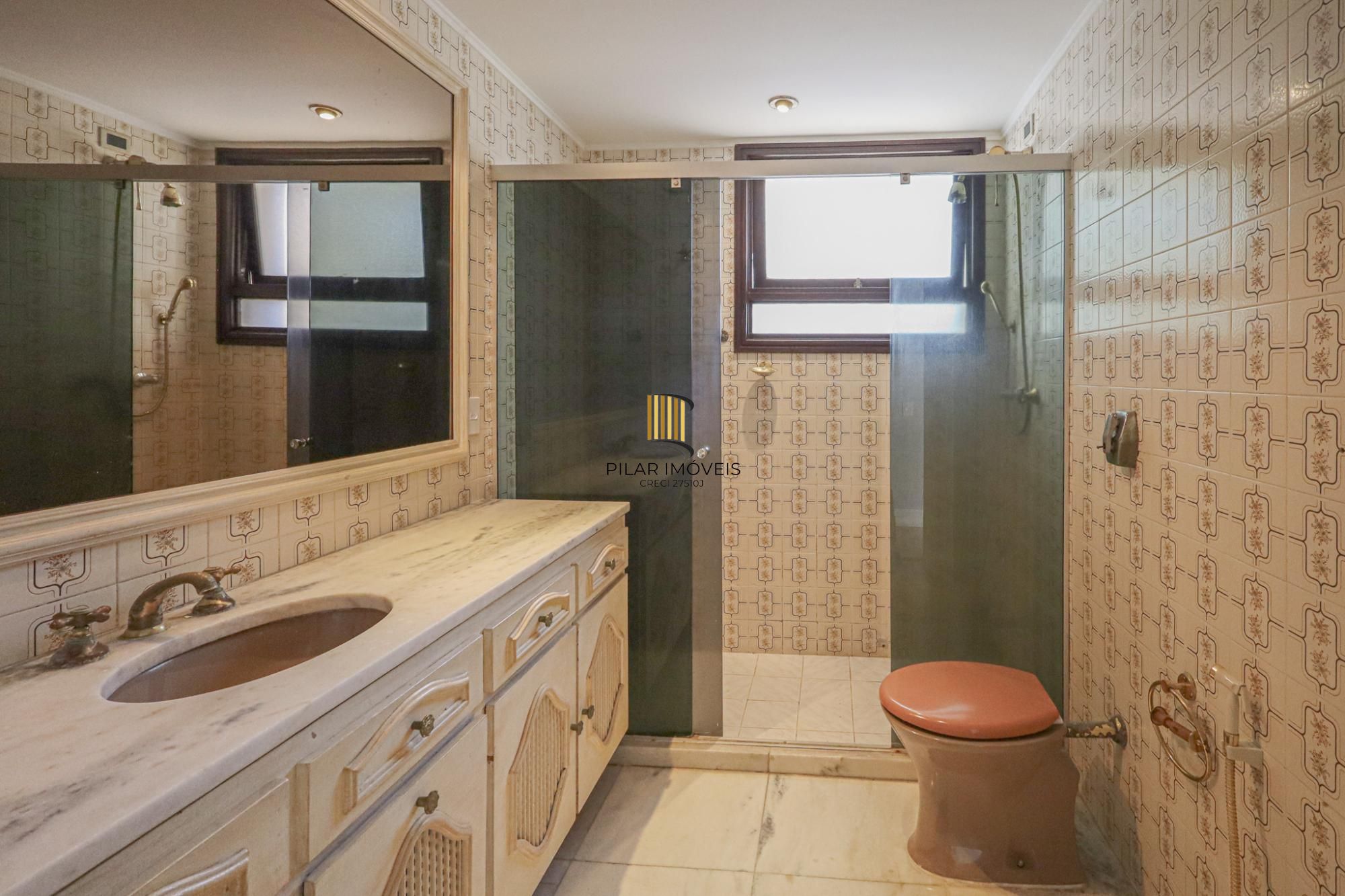 Apartamento a venda no bairro Mont' Serrat