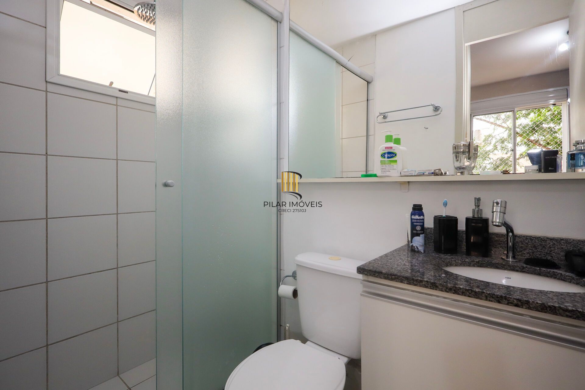 Apartamento à venda no bairro Humaitá em Porto Alegre/RS