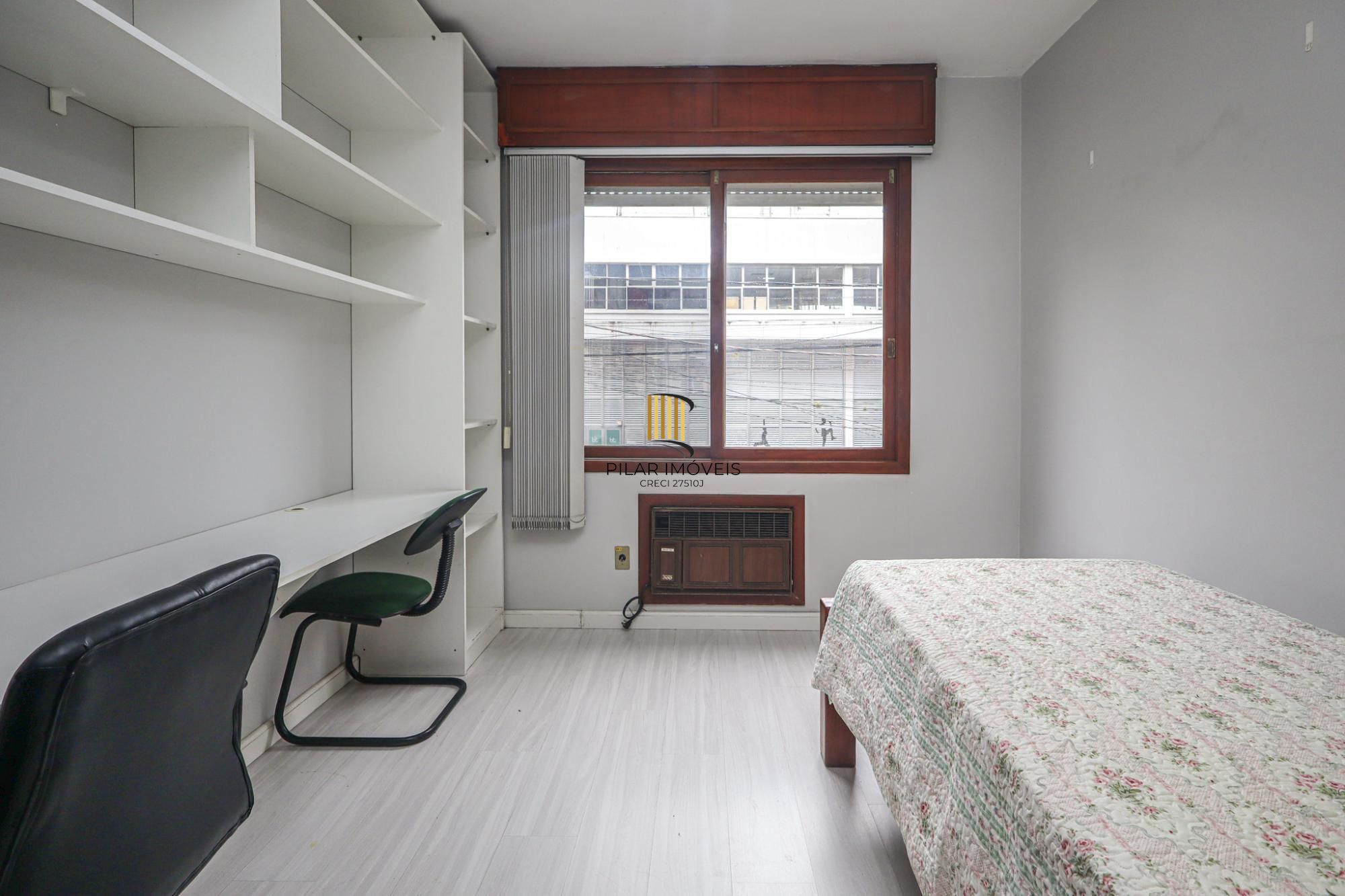 Apartamento a venda no bairro Mont' Serrat