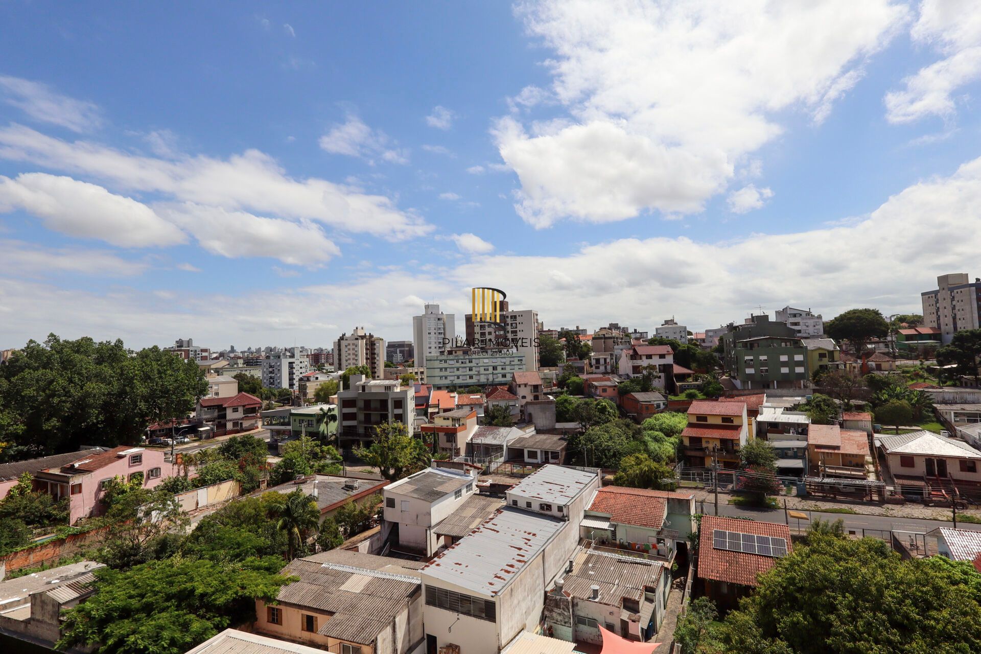 Apartamento à venda no bairro Jardim Lindóia em Porto Alegre/RS