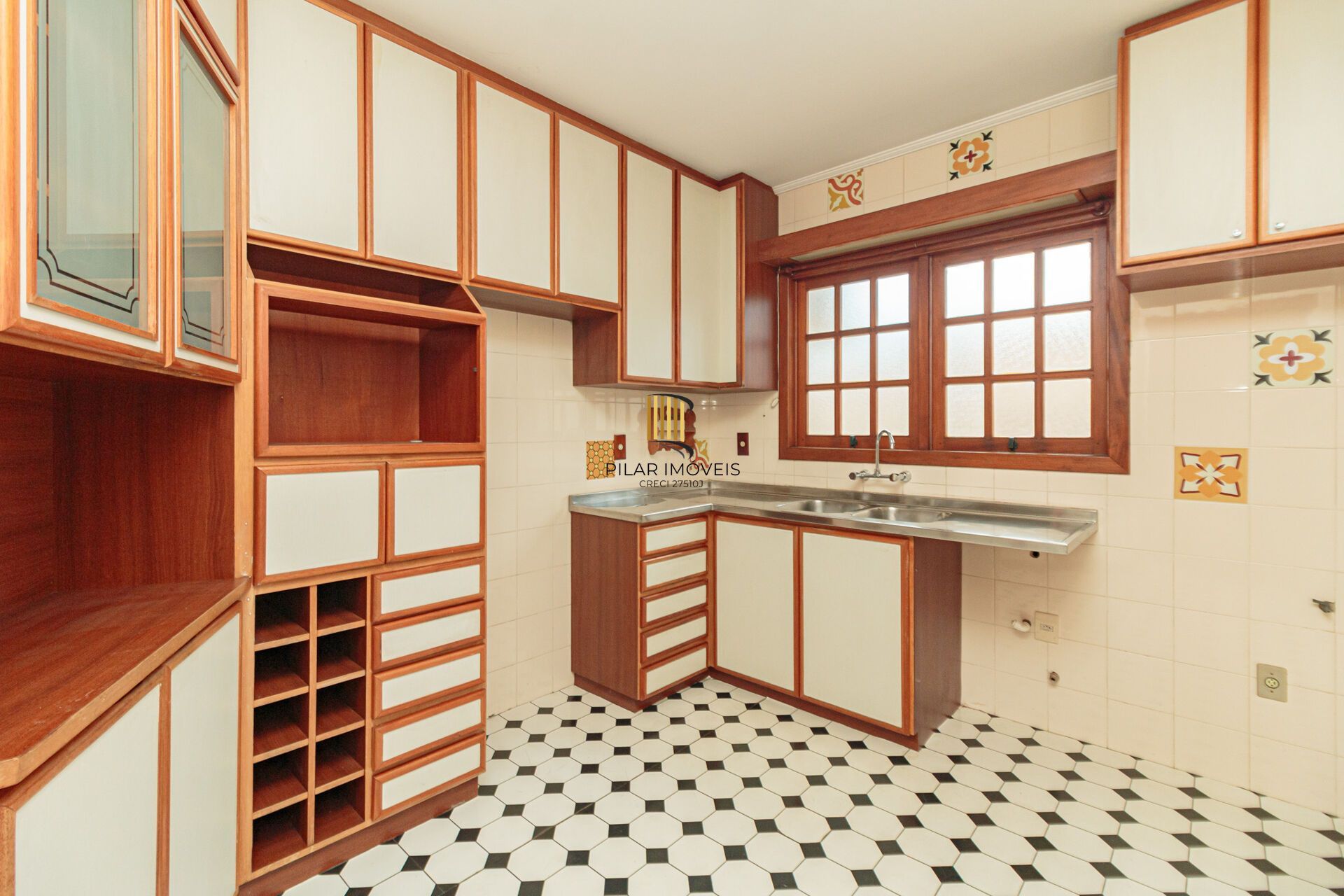 Apartamento à venda no bairro Jardim Planalto em Porto Alegre/RS