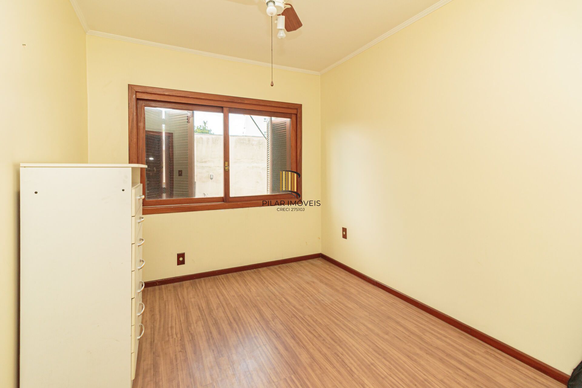 Apartamento à venda no bairro Jardim Planalto em Porto Alegre/RS