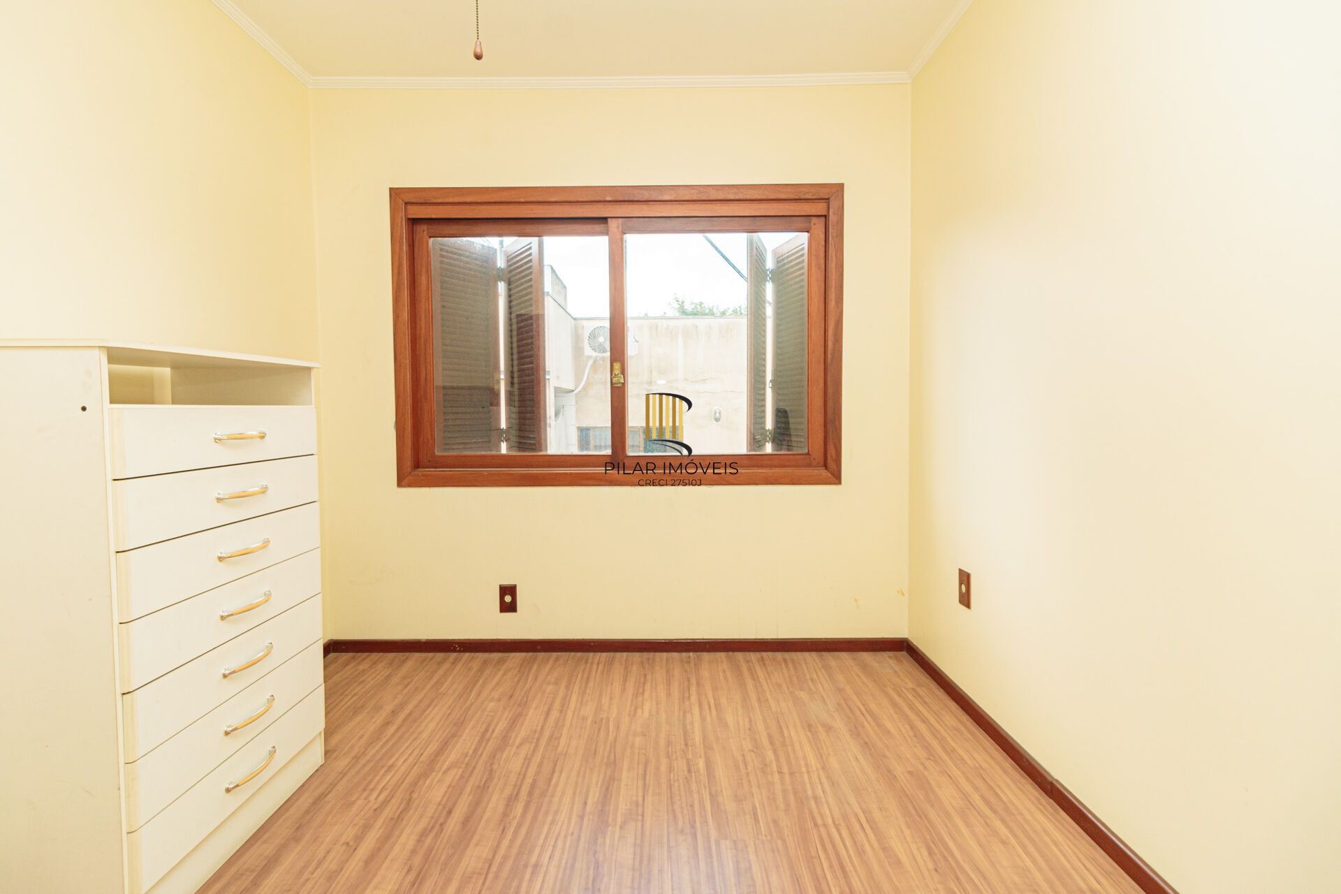 Apartamento à venda no bairro Jardim Planalto em Porto Alegre/RS