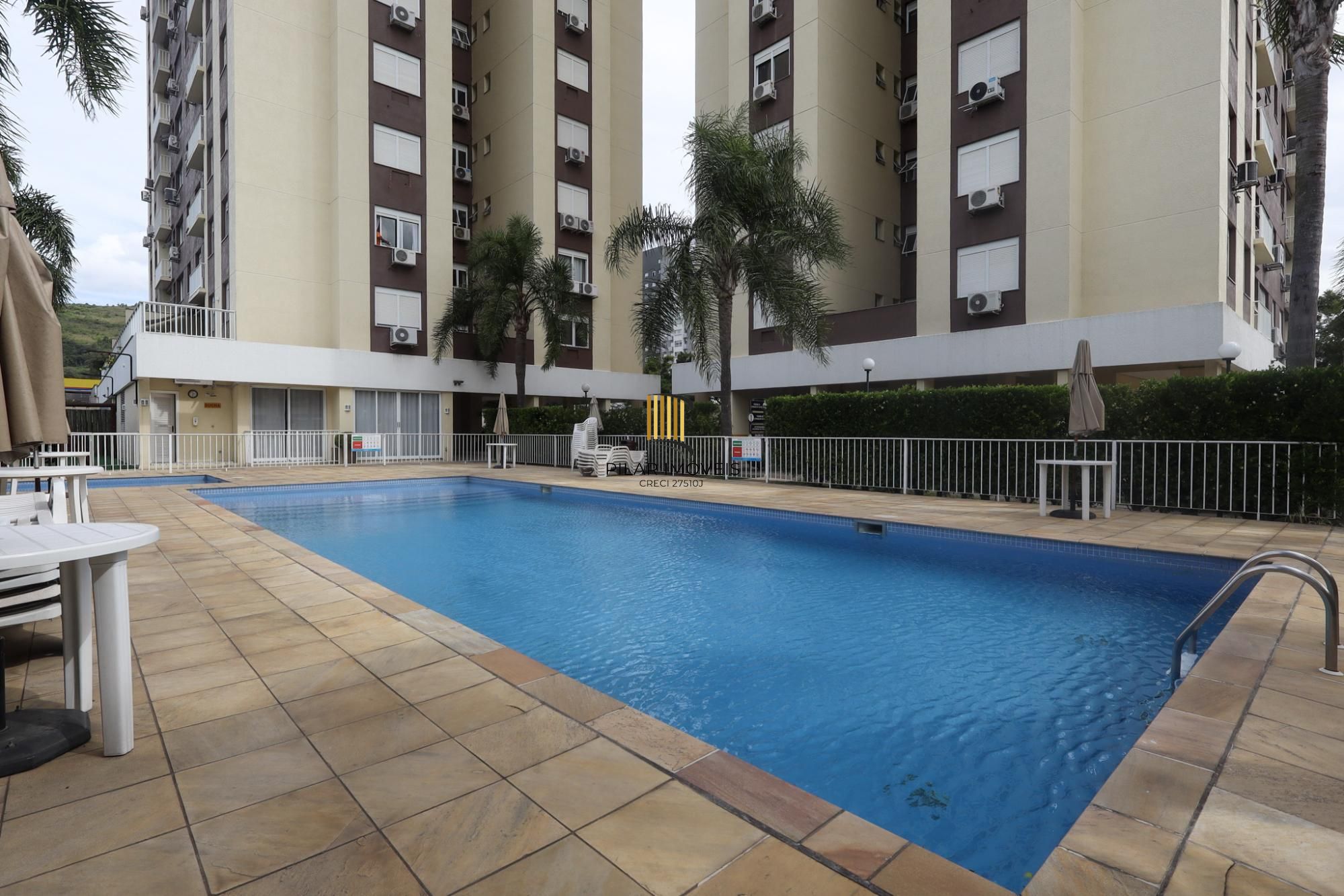 Apartamento a venda no bairro Partenon