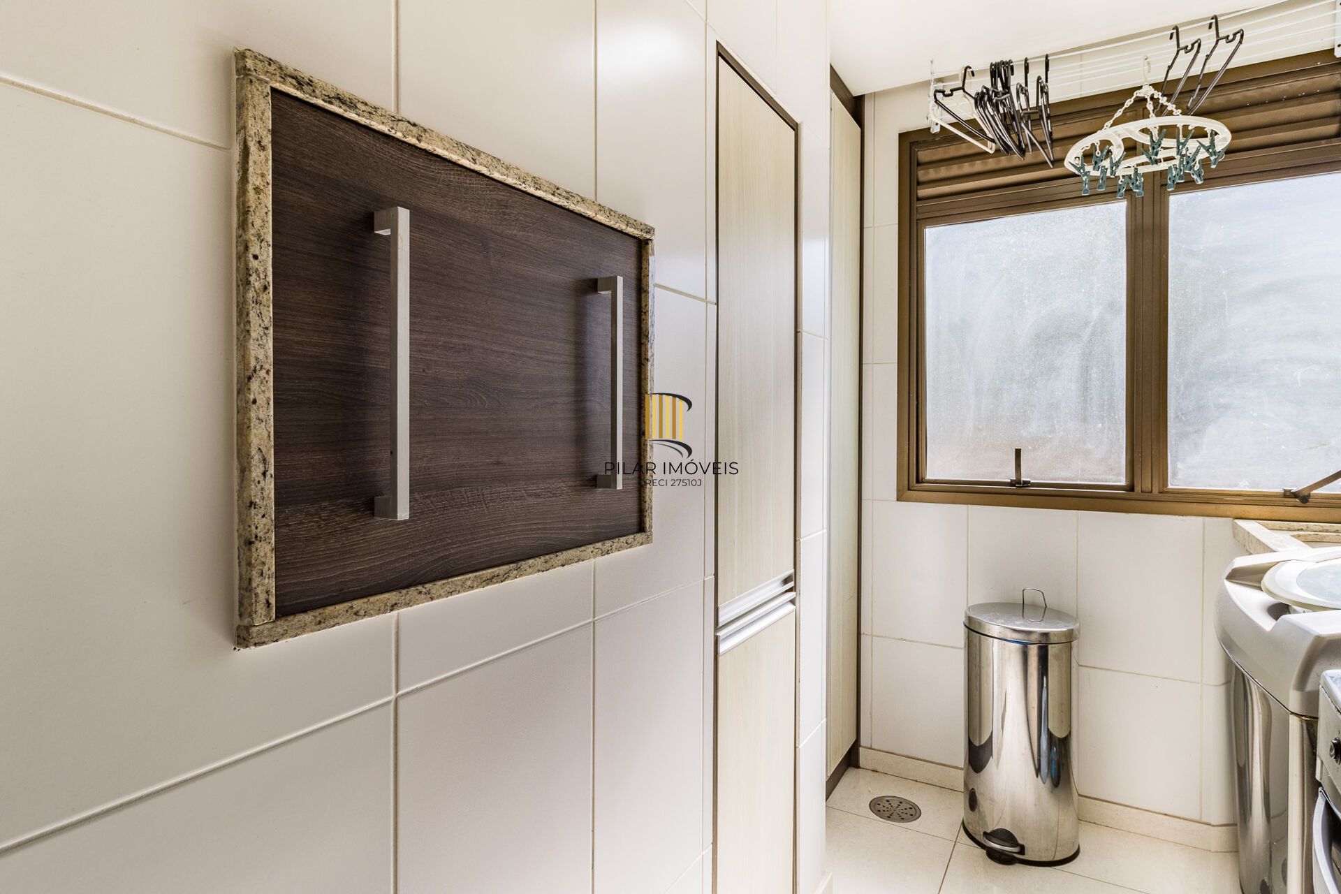 Apartamento à venda no bairro Mont' Serrat em Porto Alegre/RS