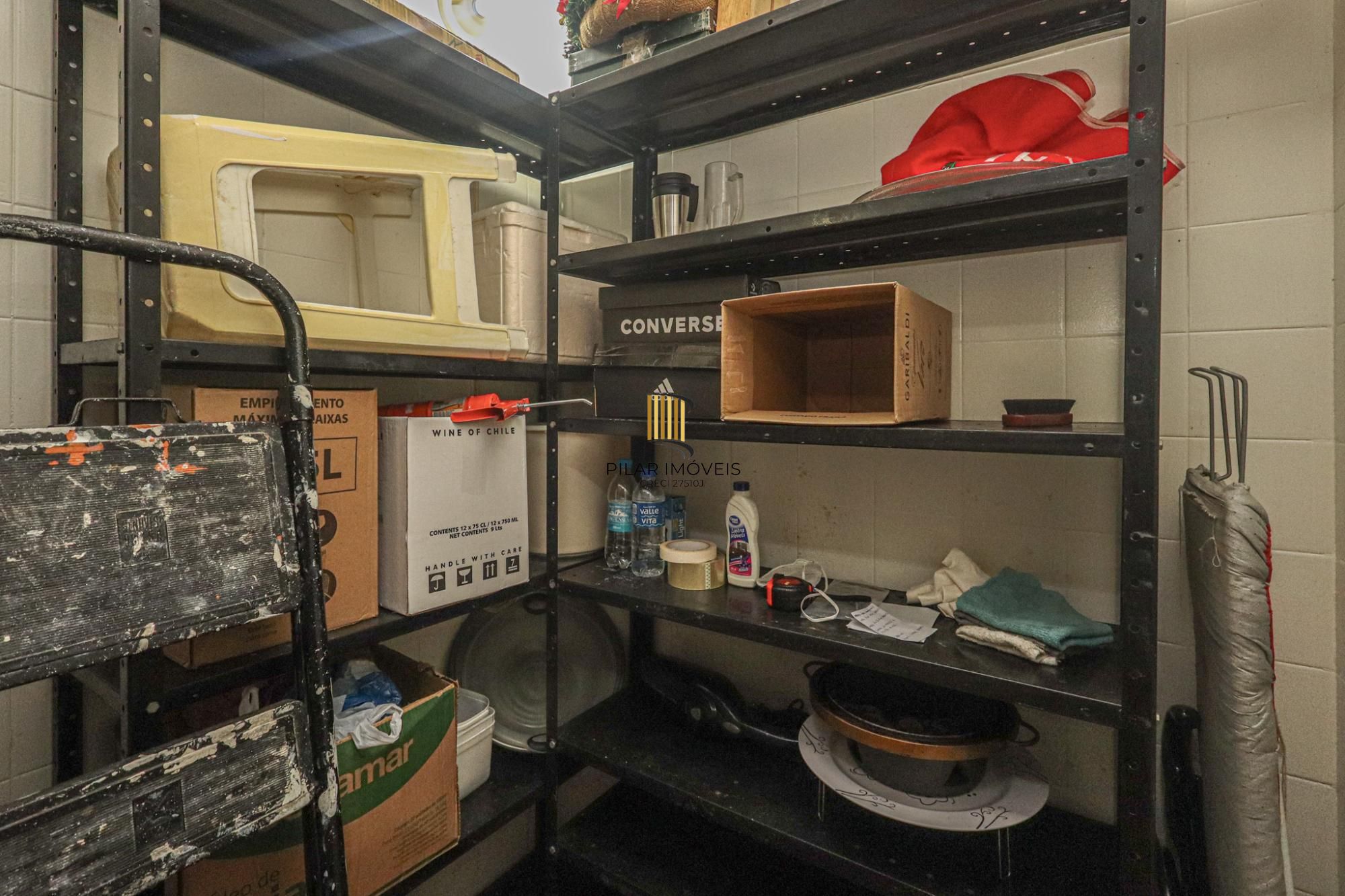 Apartamento a venda no bairro Mont' Serrat