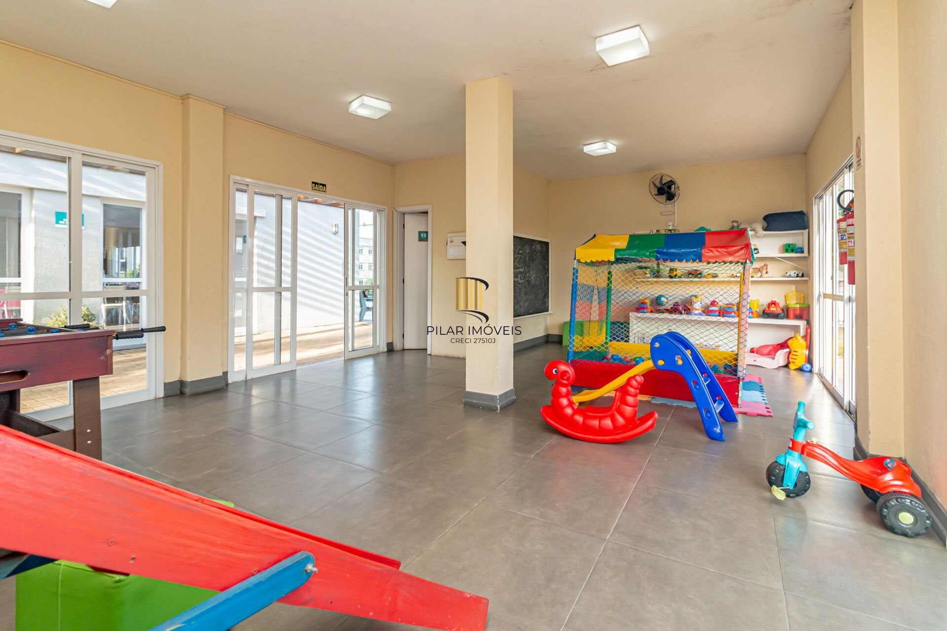 Apartamento à venda no bairro Lomba do Pinheiro em Porto Alegre/RS