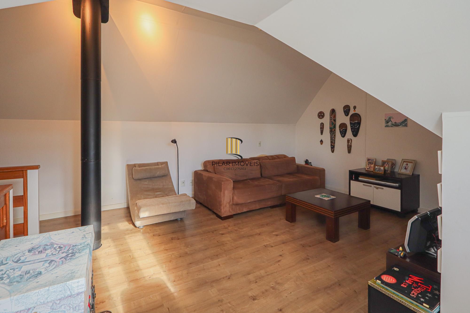 Casa em condomínio no bairro Teresópolis