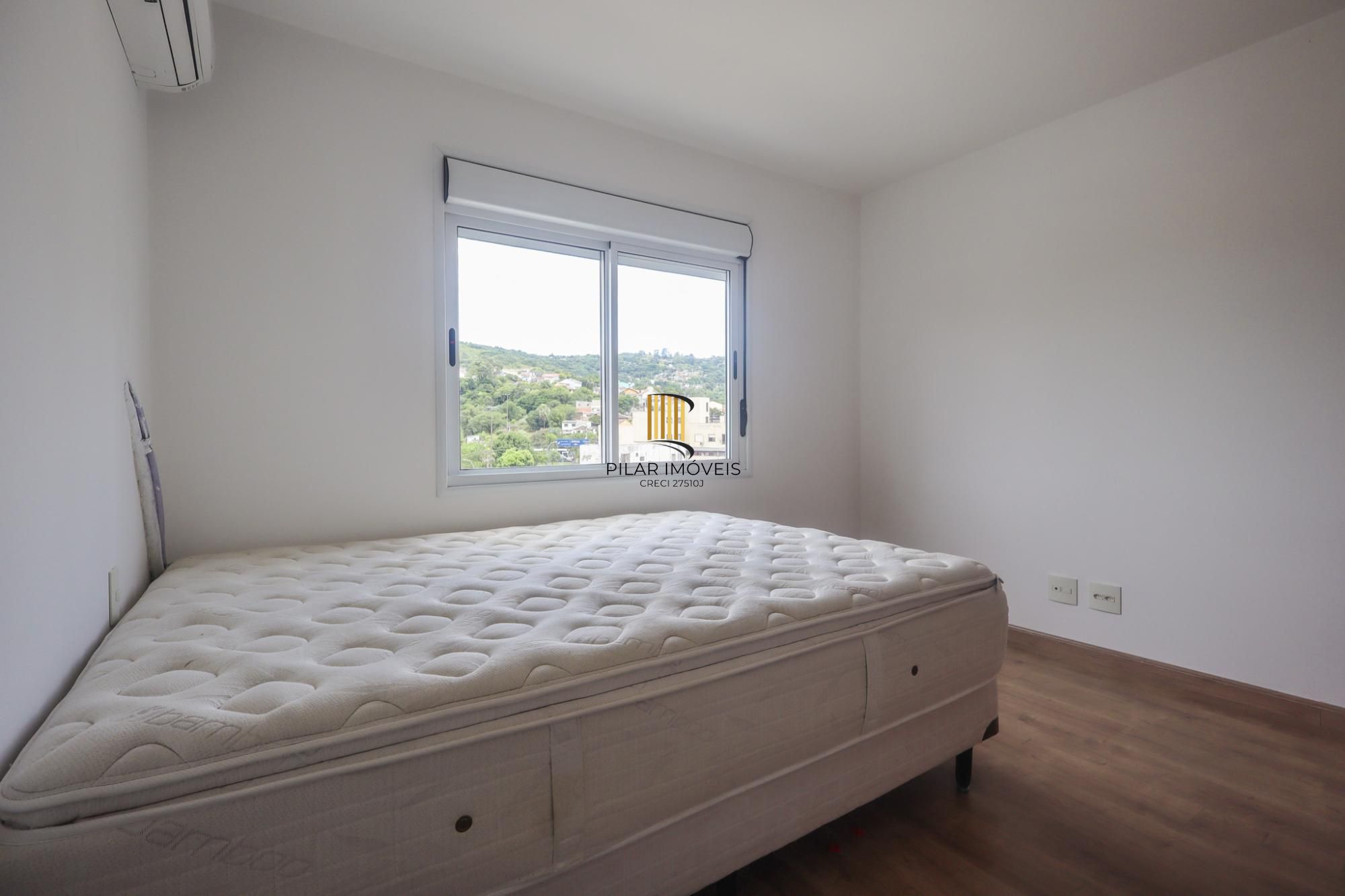 Apartamento a venda no bairro Partenon