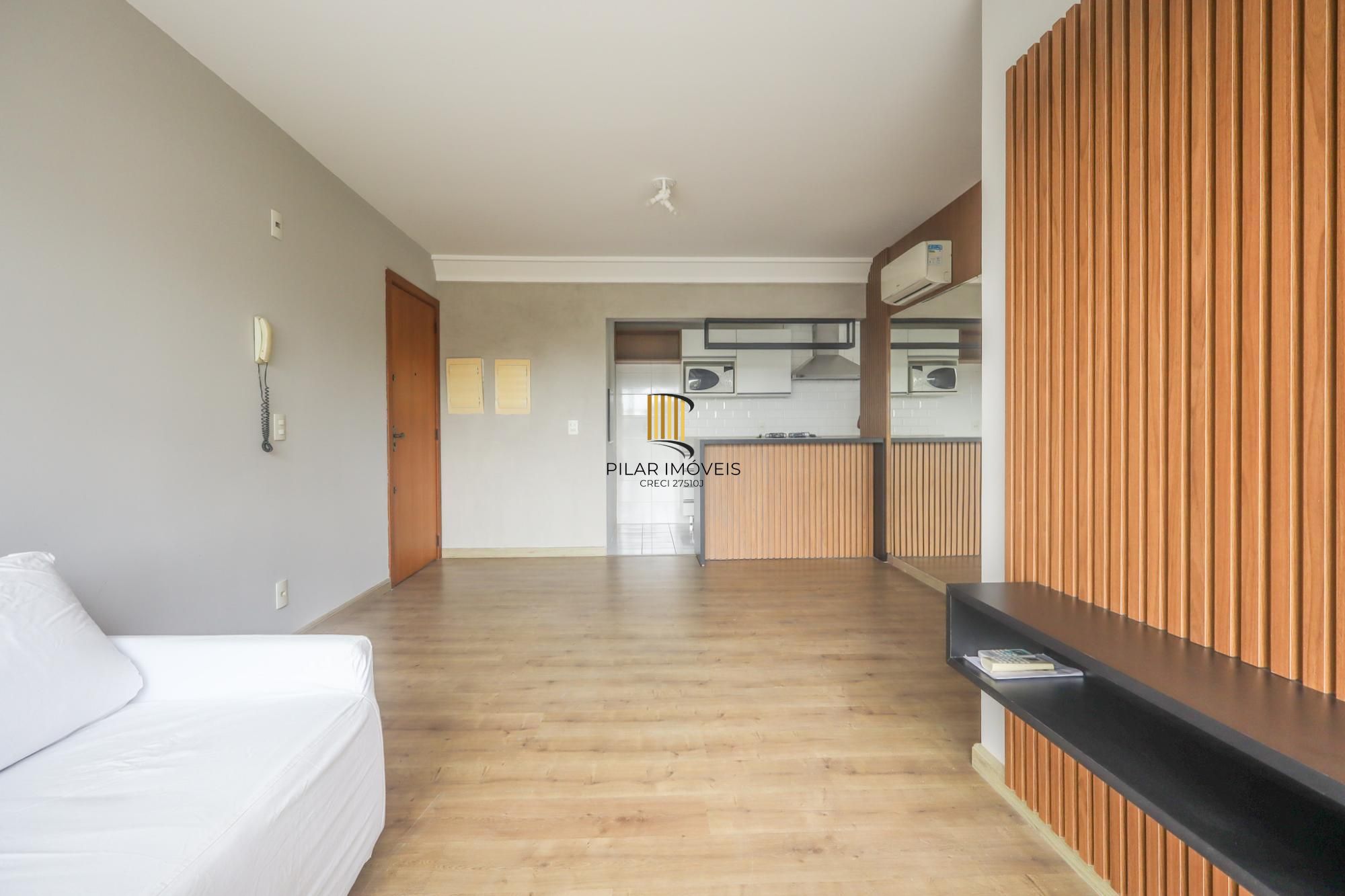 Apartamento a venda no bairro Partenon