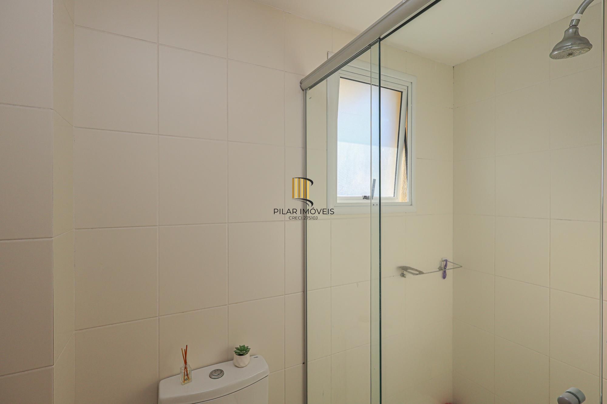 Casa em condomínio no bairro Teresópolis