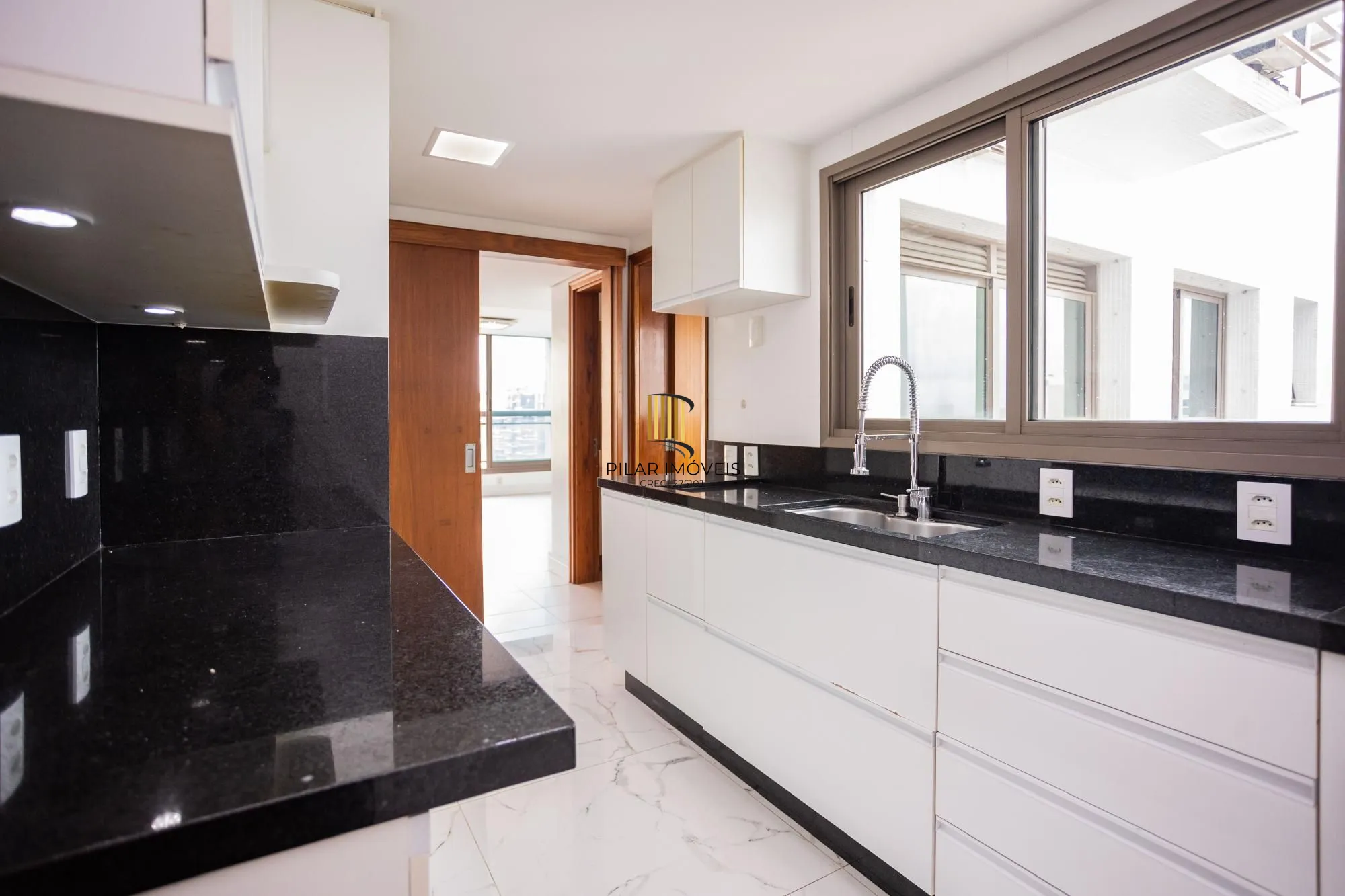 Apartamento 3 dormitórios no bairro Três Figueiras