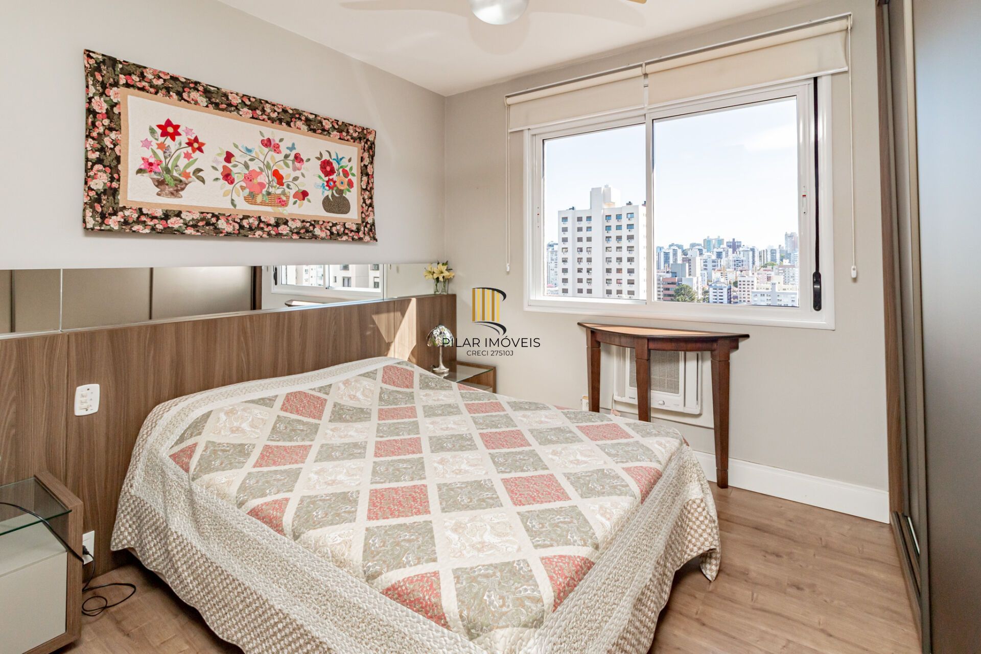 Apartamento à venda no bairro Passo D'areia em Porto Alegre/RS