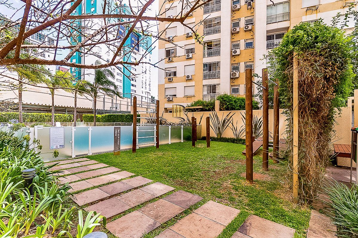 Apartamento à venda no bairro Passo D'areia em Porto Alegre/RS