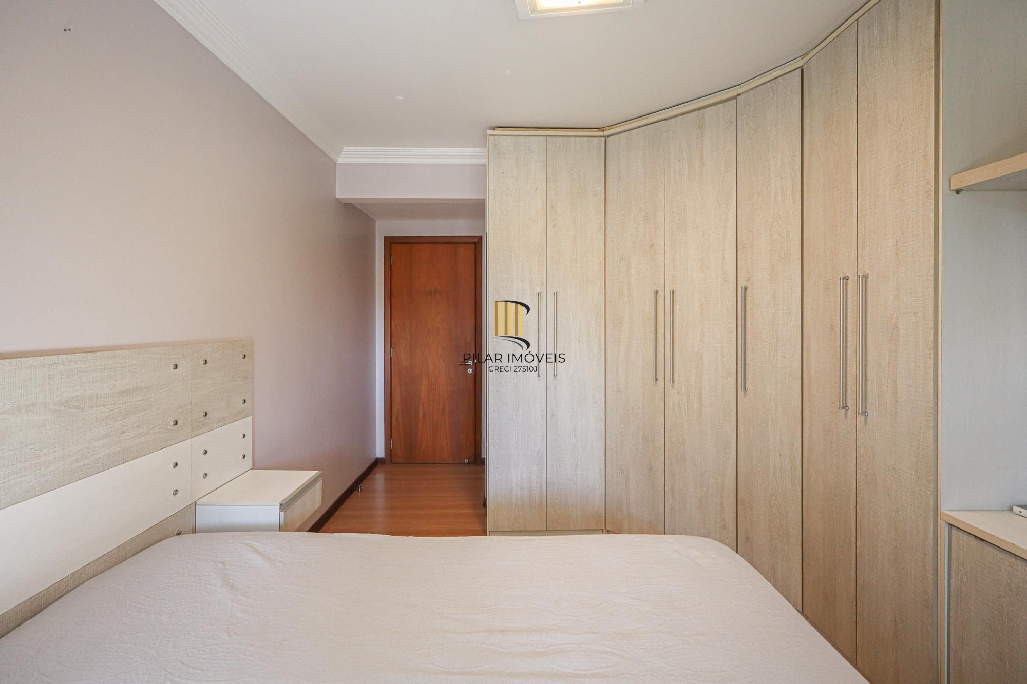 Apartamento à venda no bairro Petrópolis