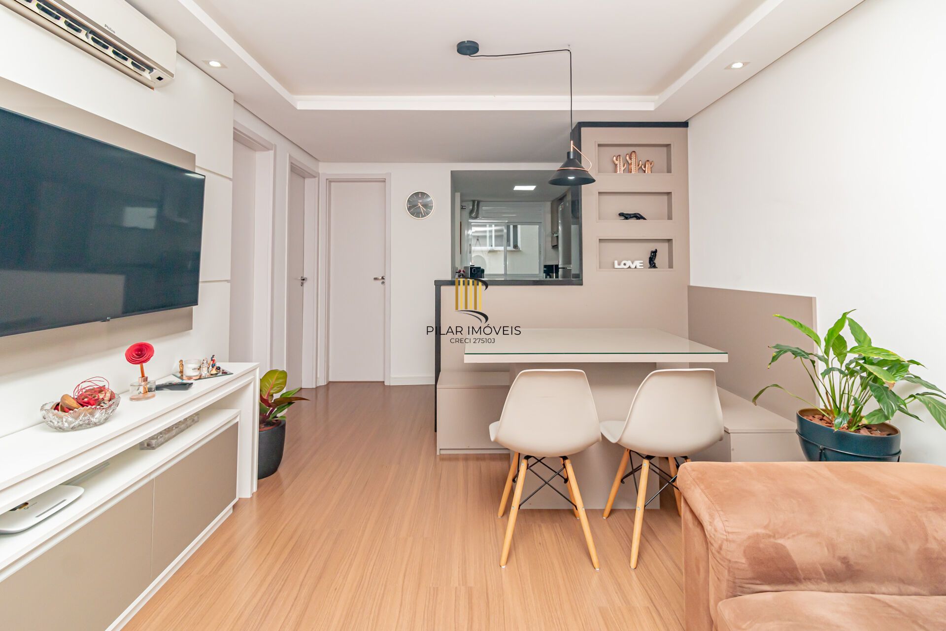 Apartamento à venda no bairro Lomba do Pinheiro em Porto Alegre/RS