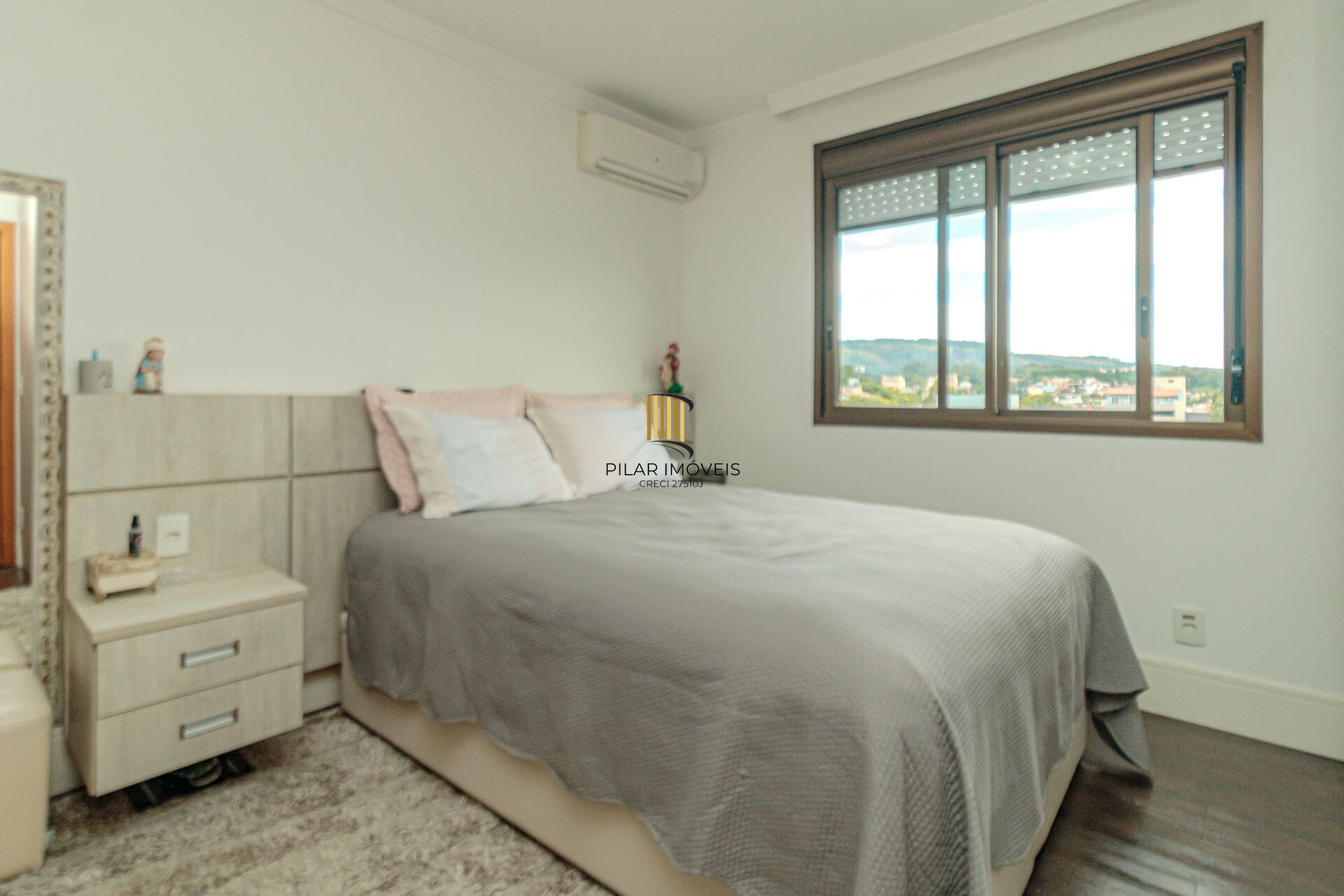 Apartamento à venda no bairro Jardim Planalto em Porto Alegre/RS