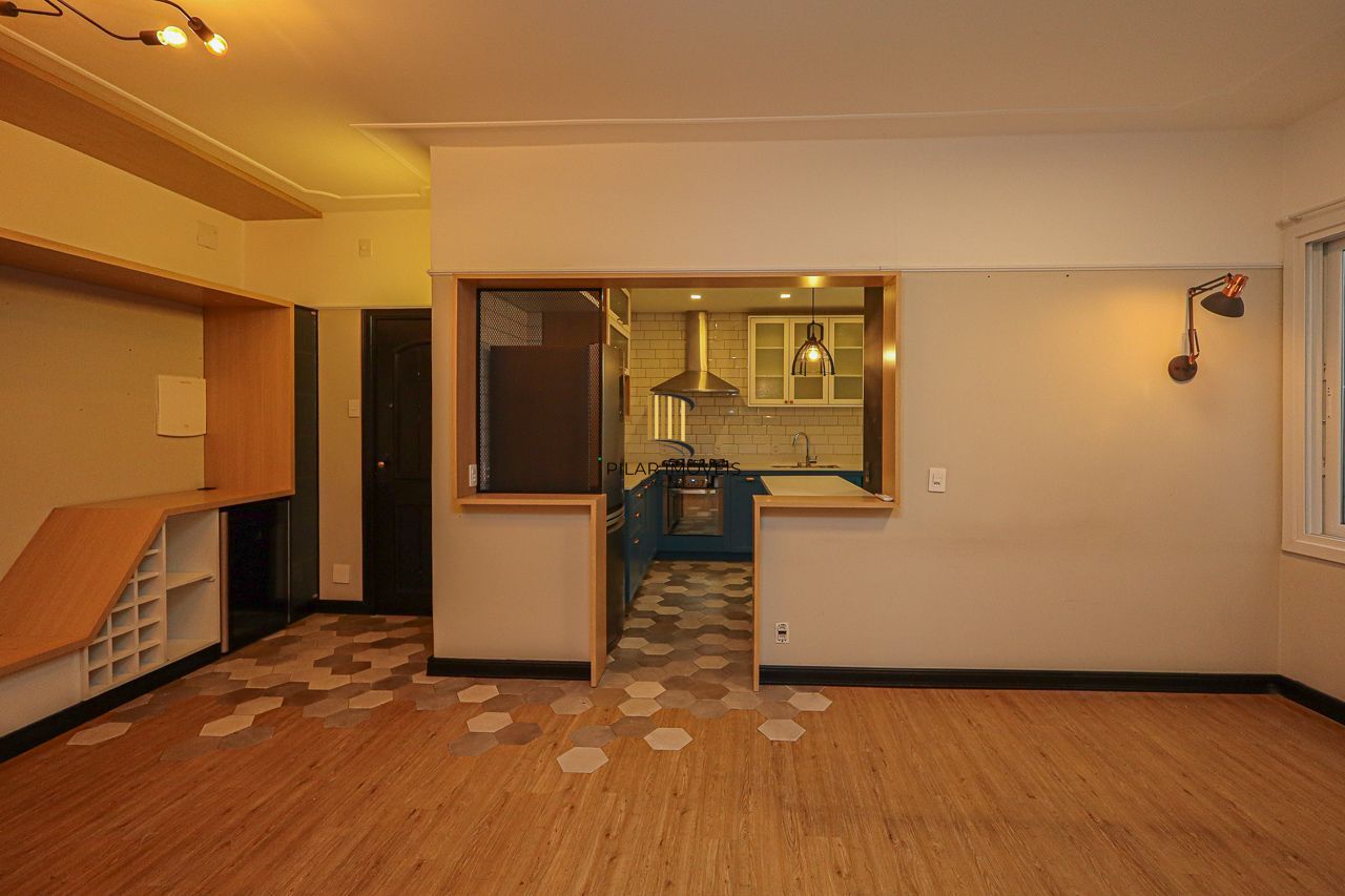 Apartamento a venda no bairro Bom fim