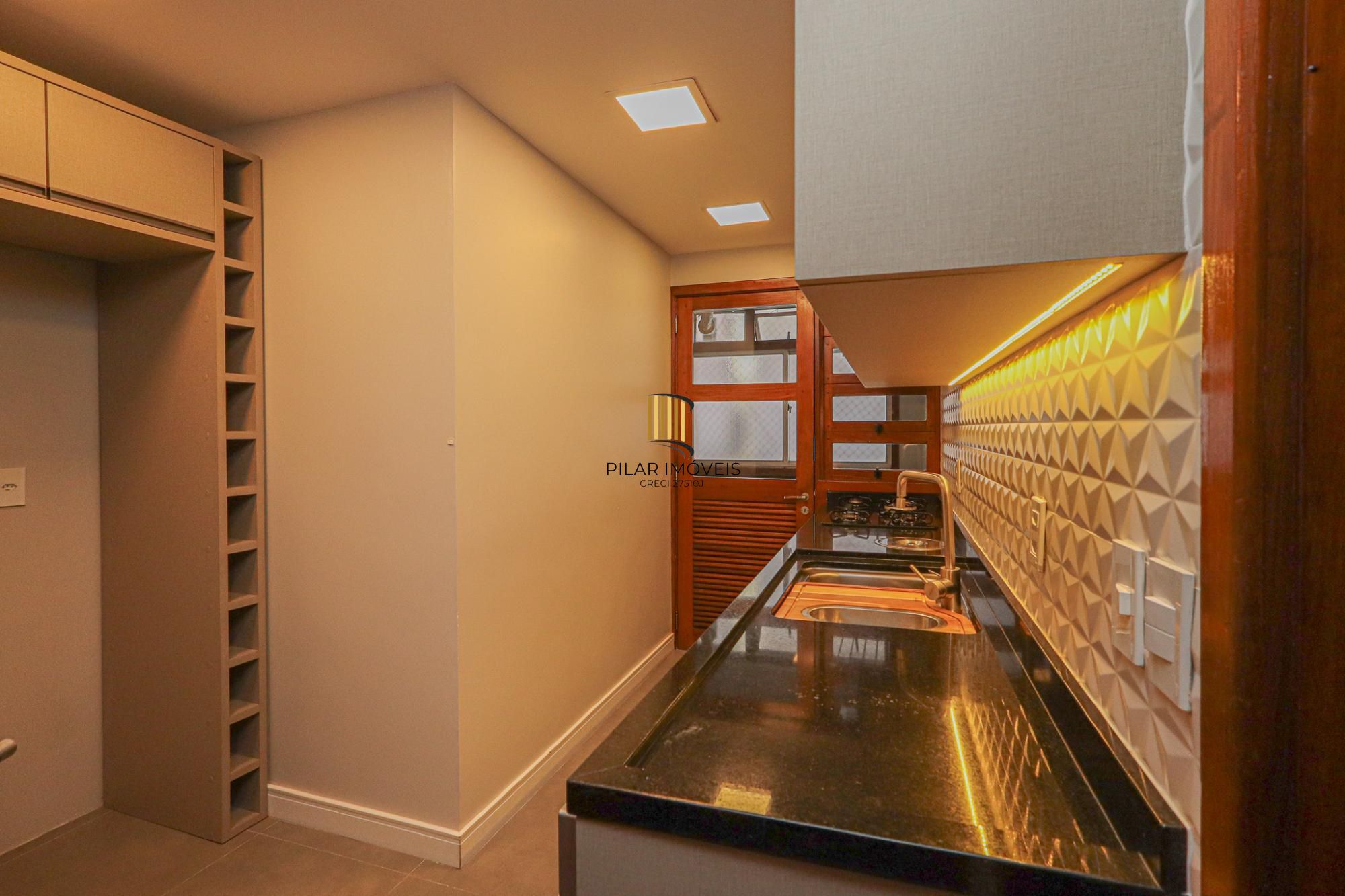 Apartamento à venda no bairro Petrópolis