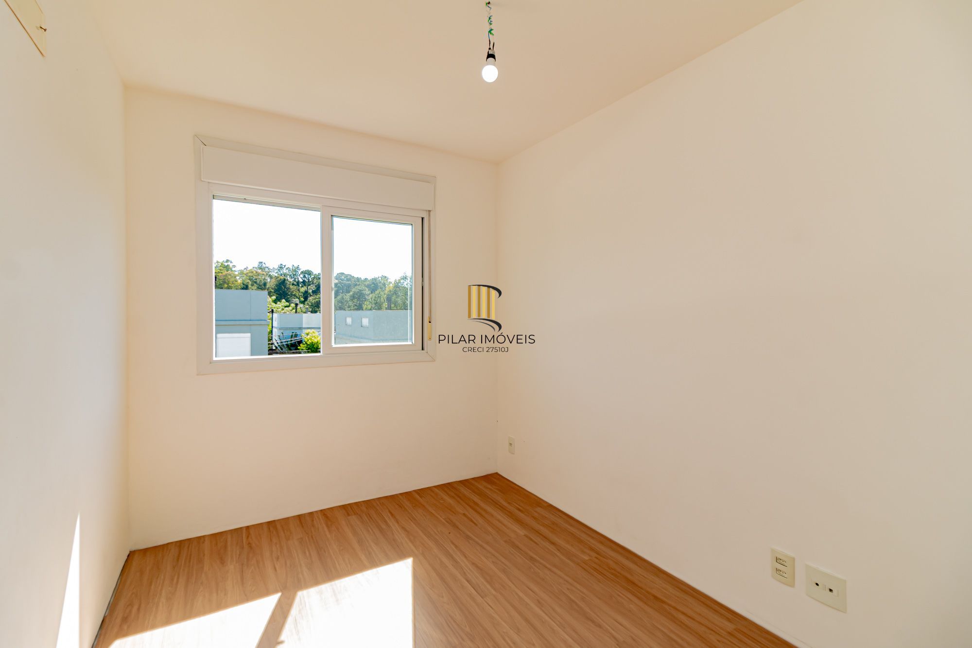 Casa em condomínio a venda na Lomba do Pinheiro