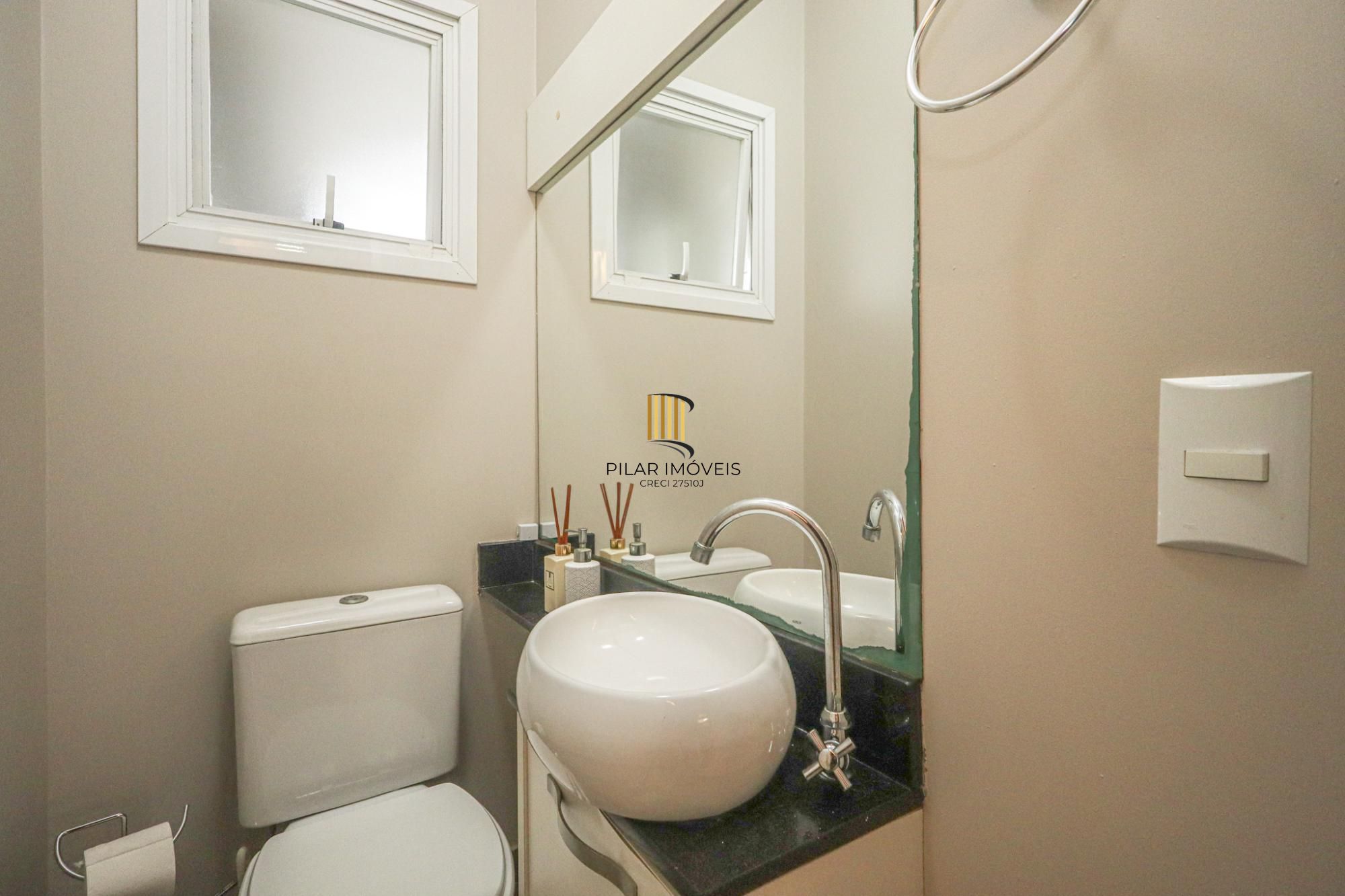 Casa sobrado a venda no bairro São José em Canoas