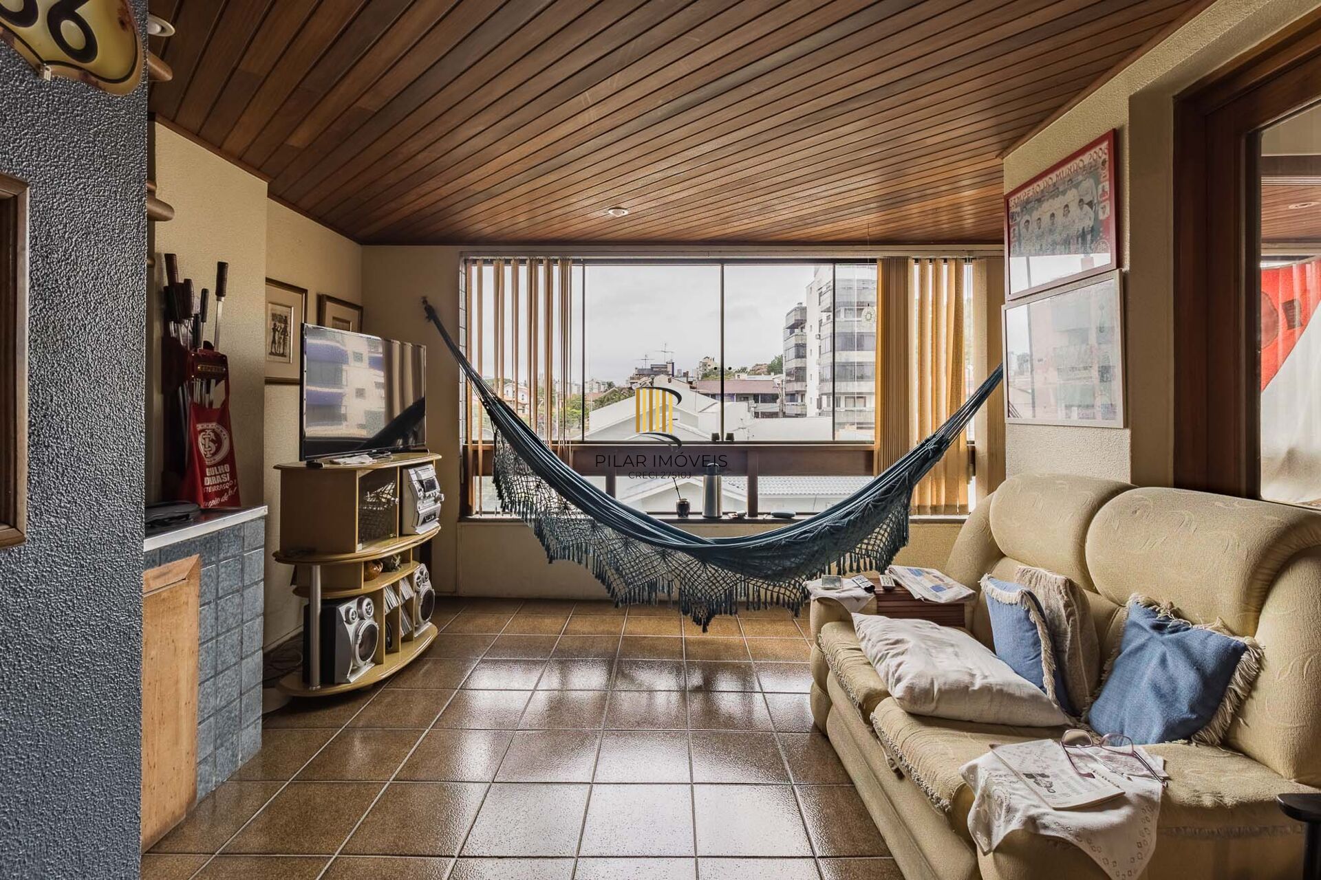 Apartamento à venda no bairro Jardim Lindóia em Porto Alegre/RS