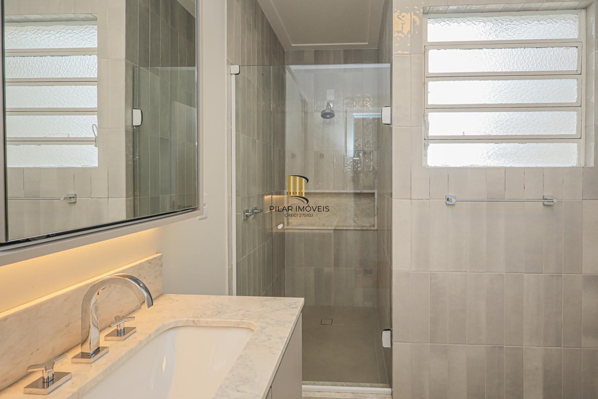 Apartamento a venda no bairro Três Figueiras