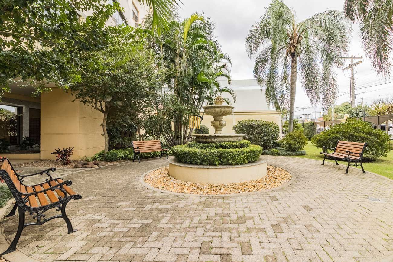 Apartamento à venda no bairro Passo D'areia em Porto Alegre/RS
