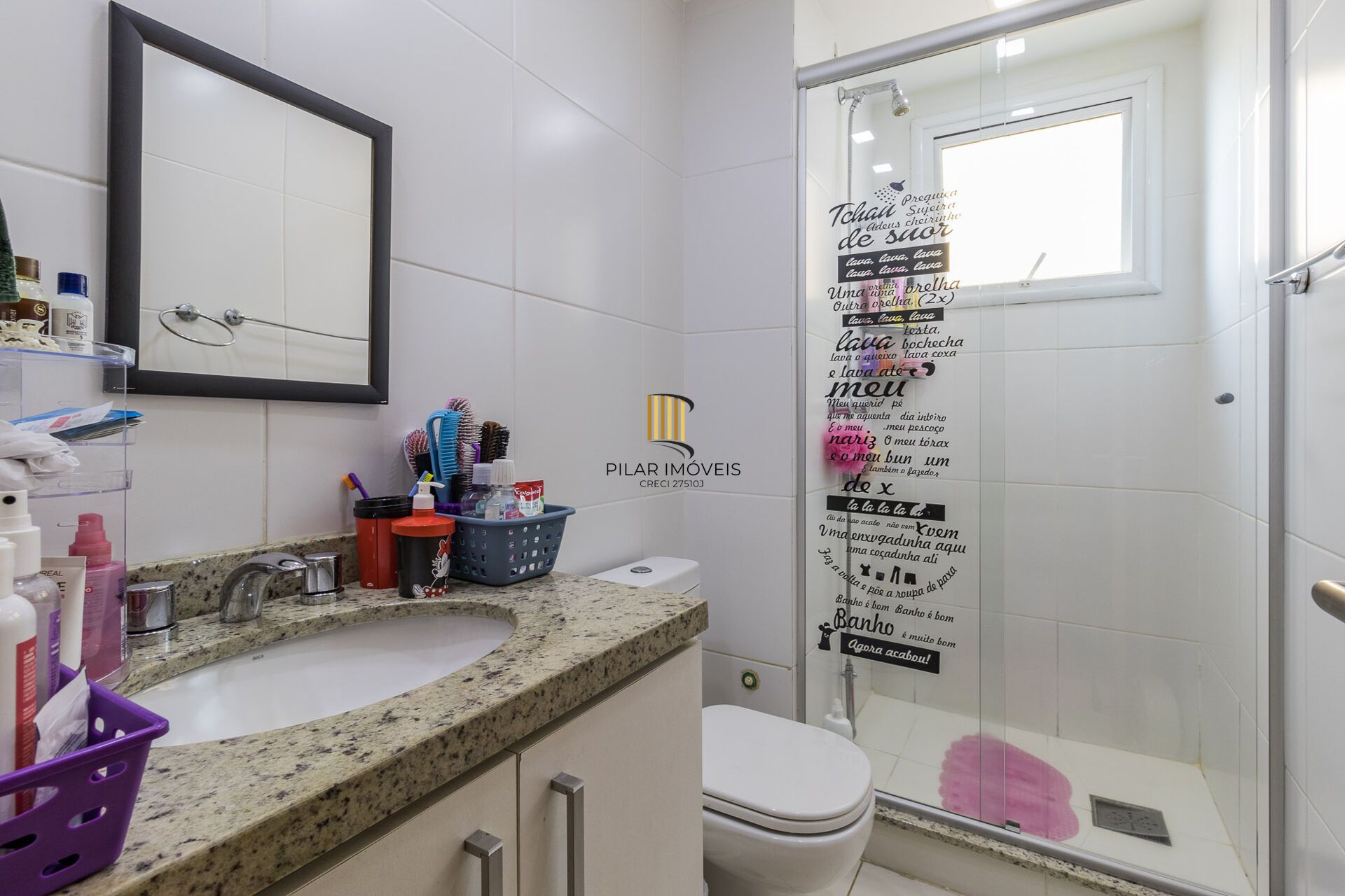 Apartamento à venda no bairro Passo D'areia em Porto Alegre/RS