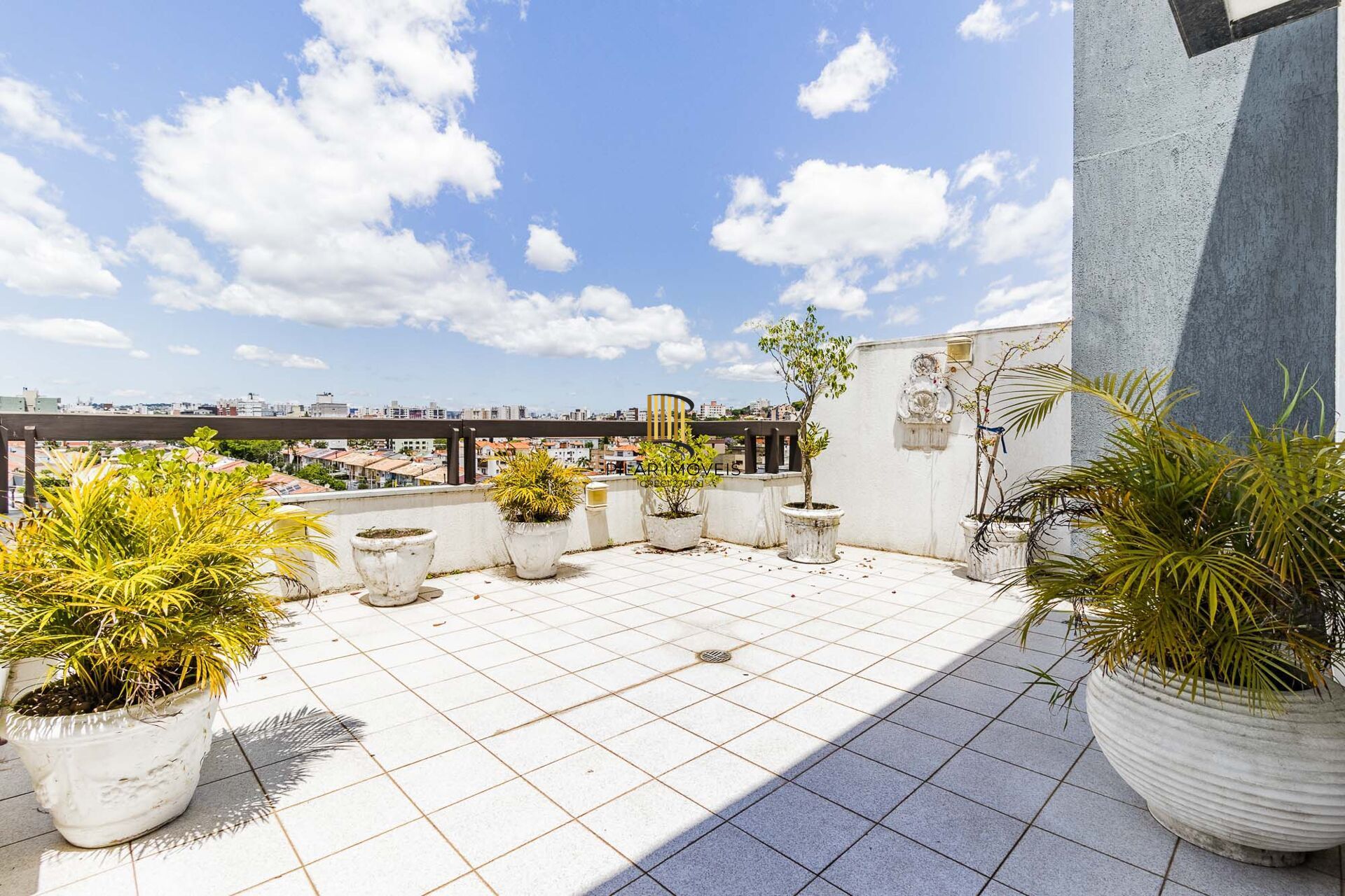 Apartamento à venda no bairro Jardim Lindóia em Porto Alegre/RS