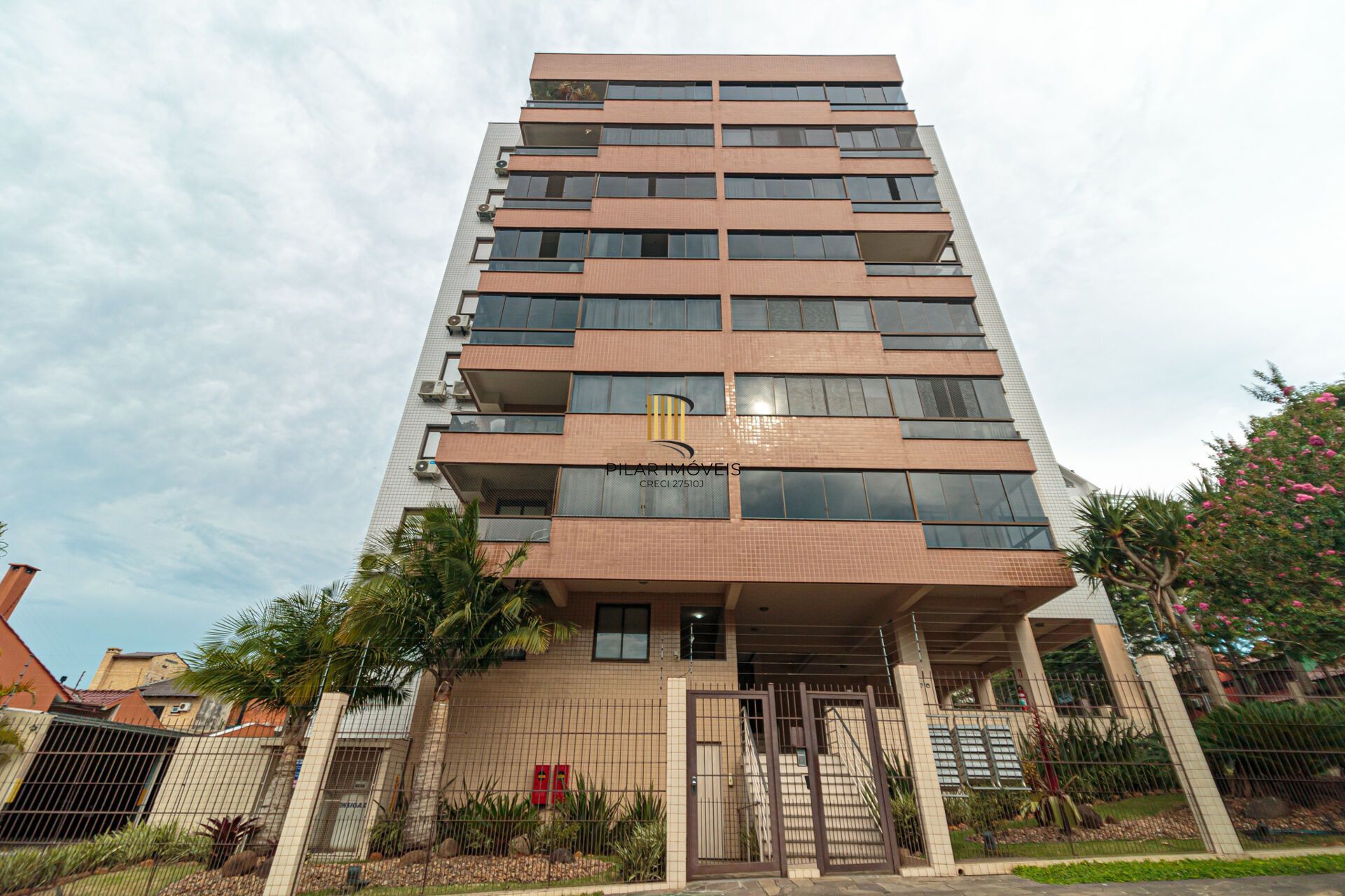 Apartamento à venda no bairro Jardim Planalto em Porto Alegre/RS