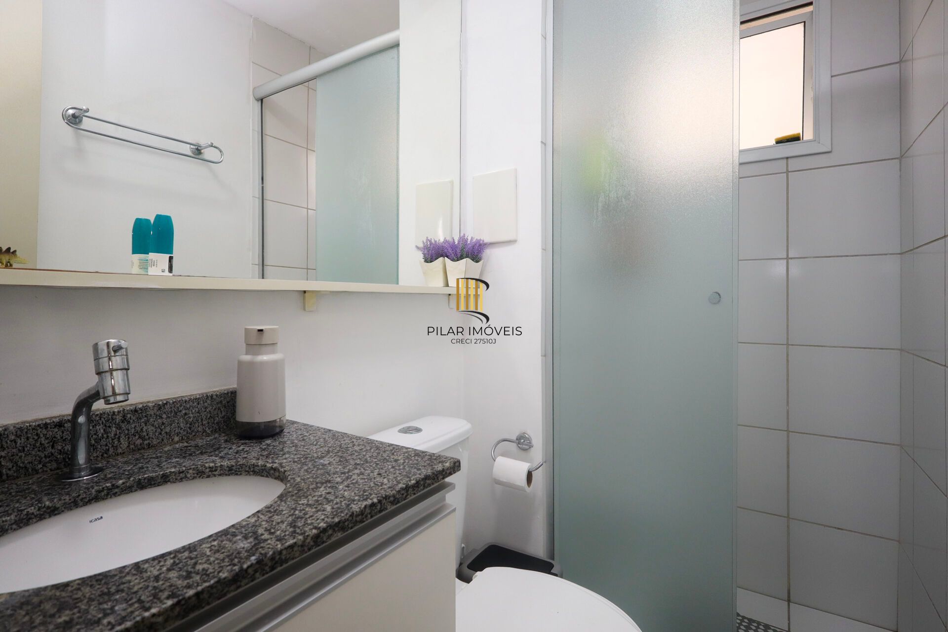 Apartamento à venda no bairro Humaitá em Porto Alegre/RS