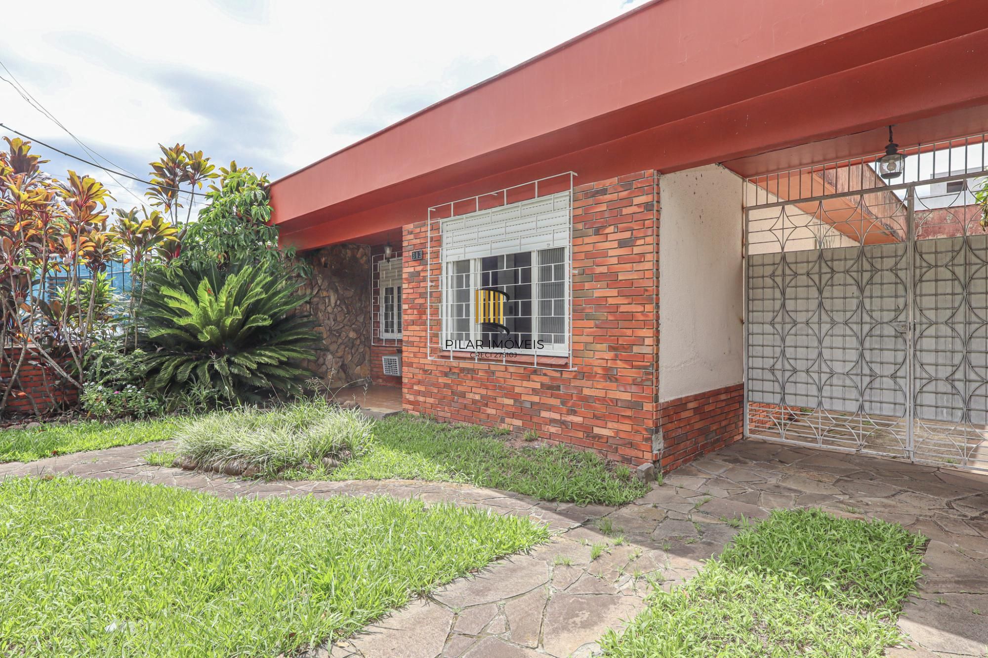 Casa à venda no bairro Morro Santana em Porto Alegre/RS