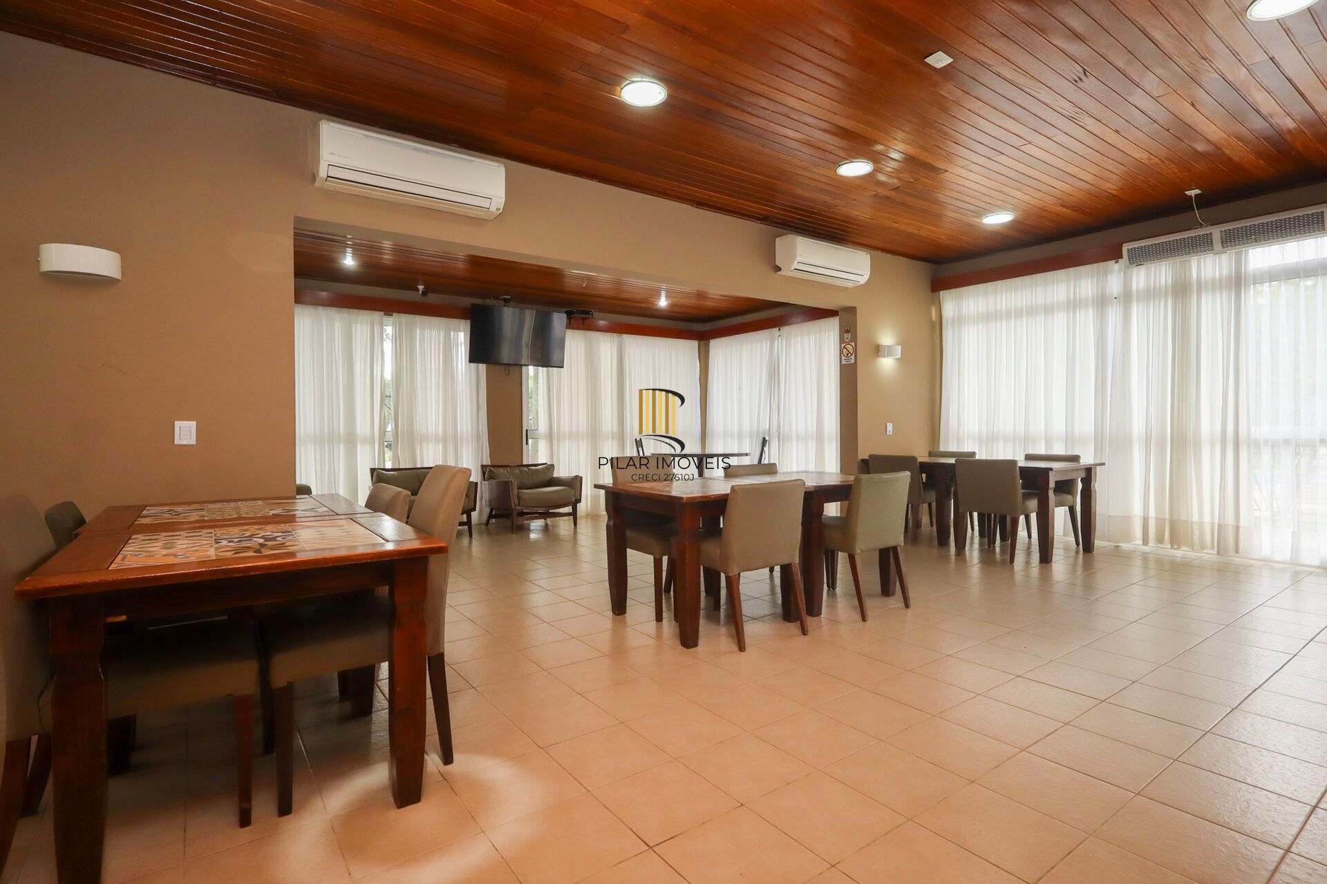 Apartamento à venda no bairro Humaitá em Porto Alegre/RS