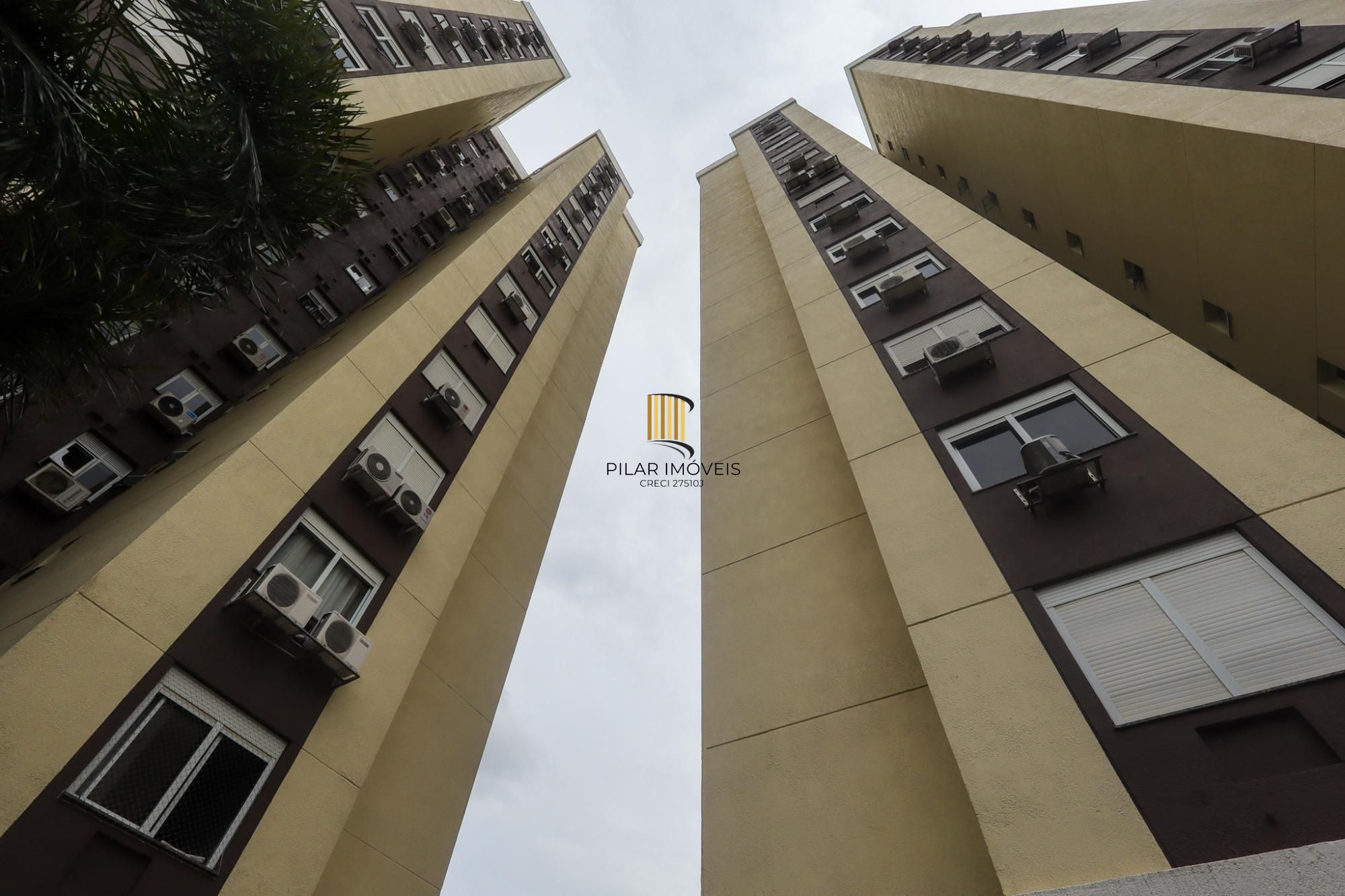 Apartamento a venda no bairro Partenon