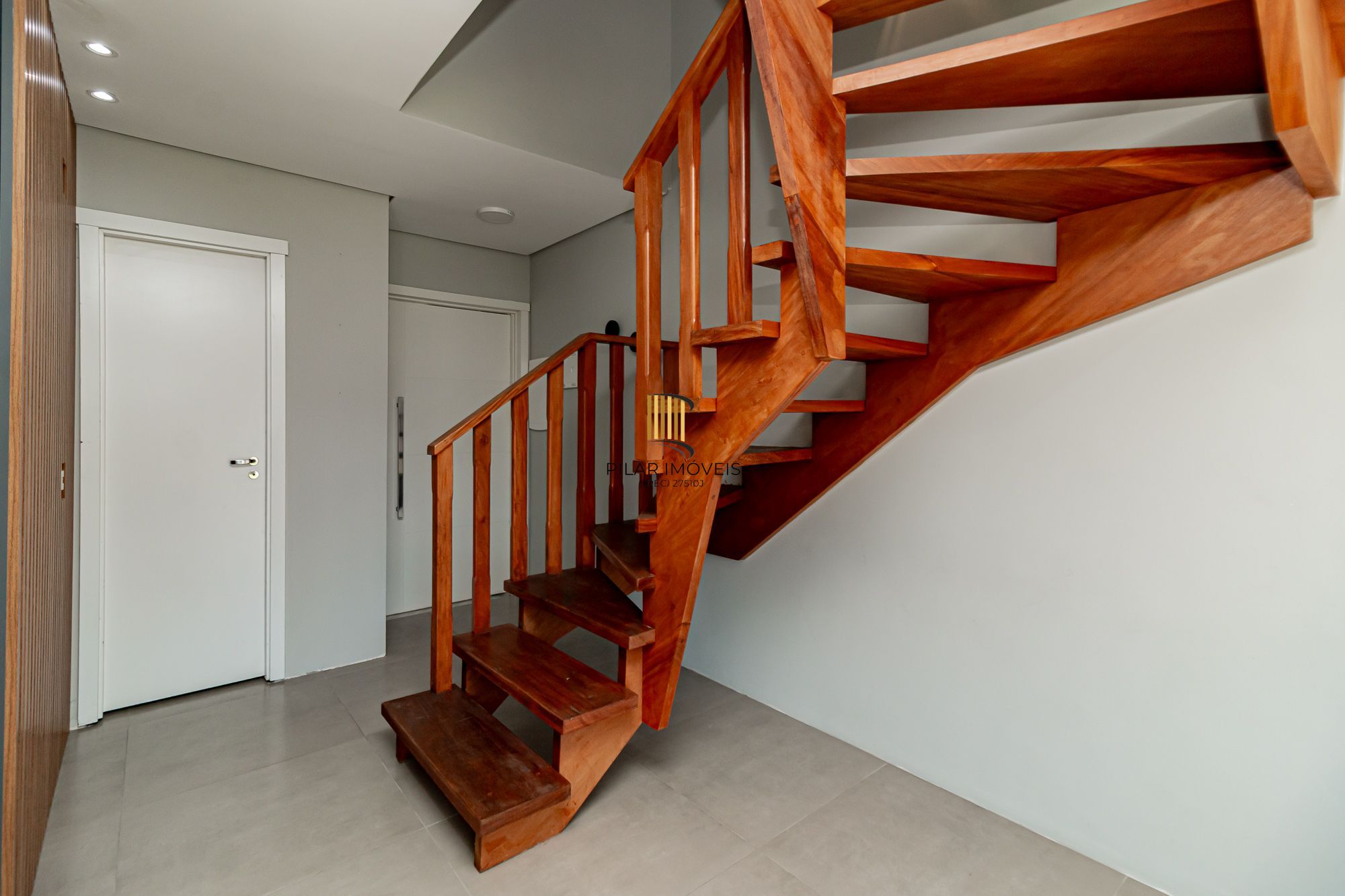 Casa em condomínio a venda na Lomba do Pinheiro