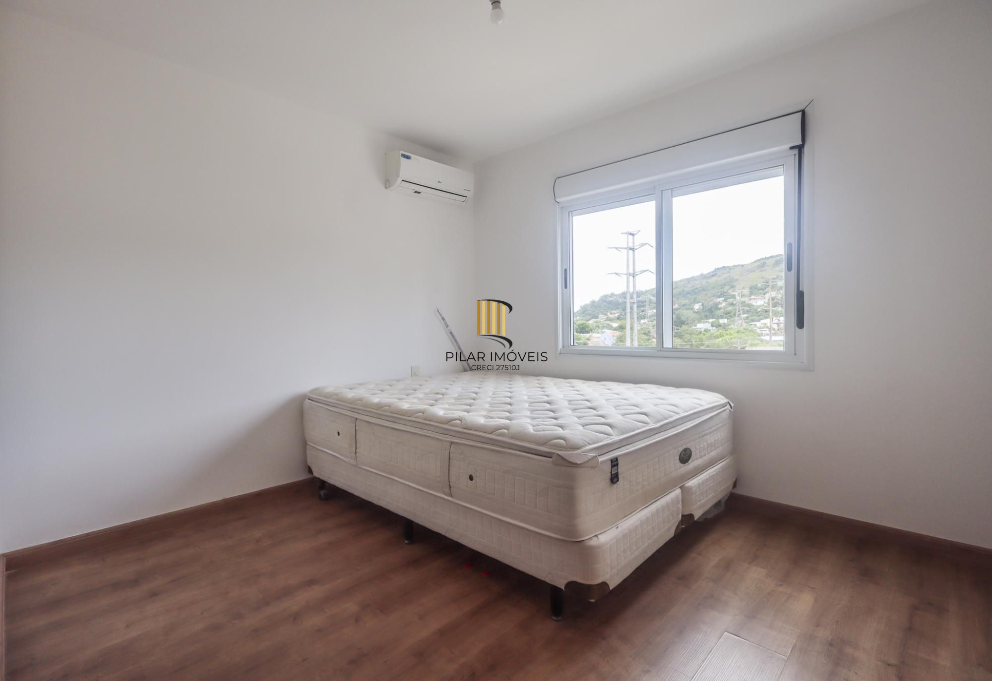Apartamento a venda no bairro Partenon
