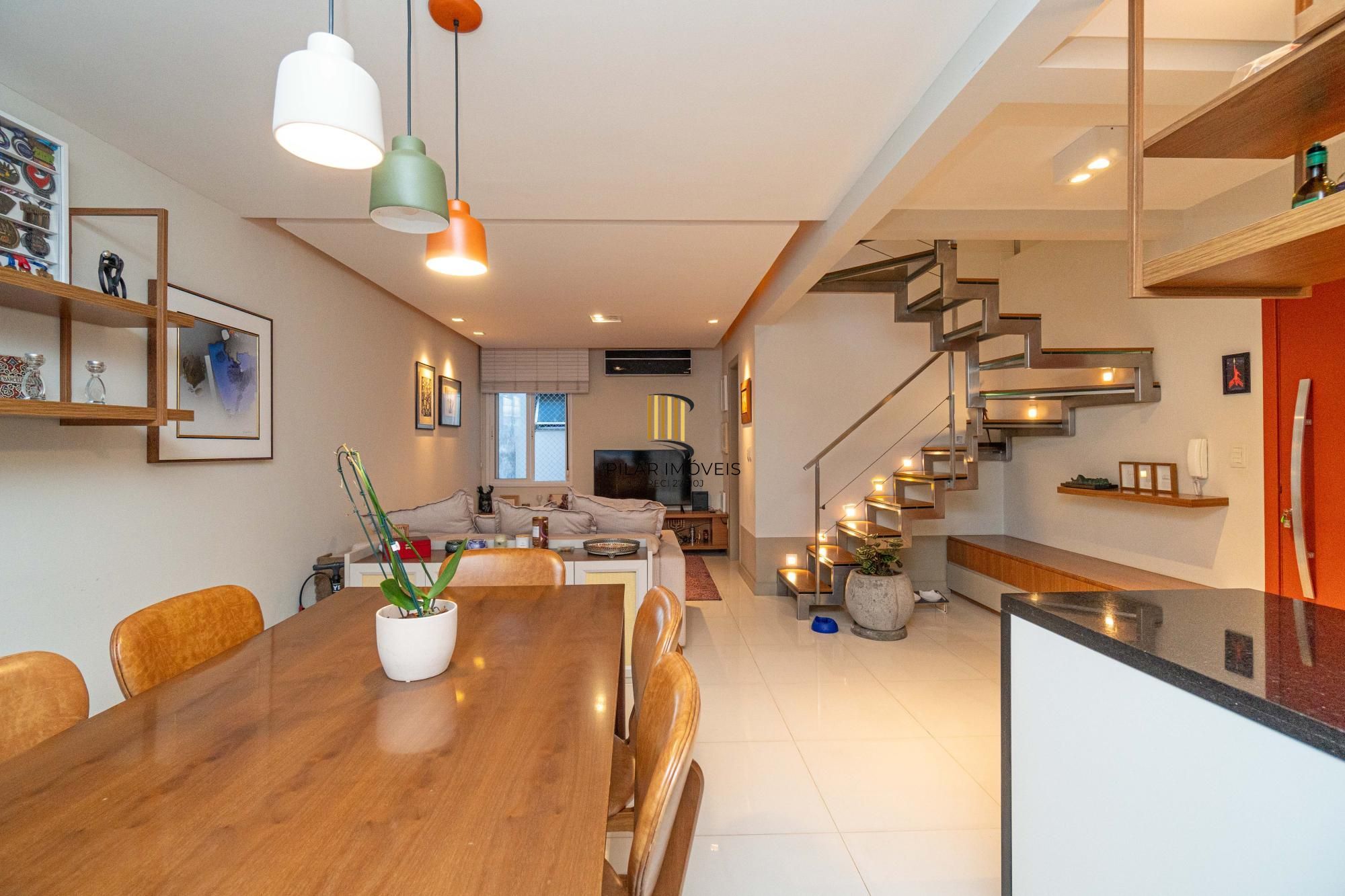 Cobertura a venda no bairro Bom Fim