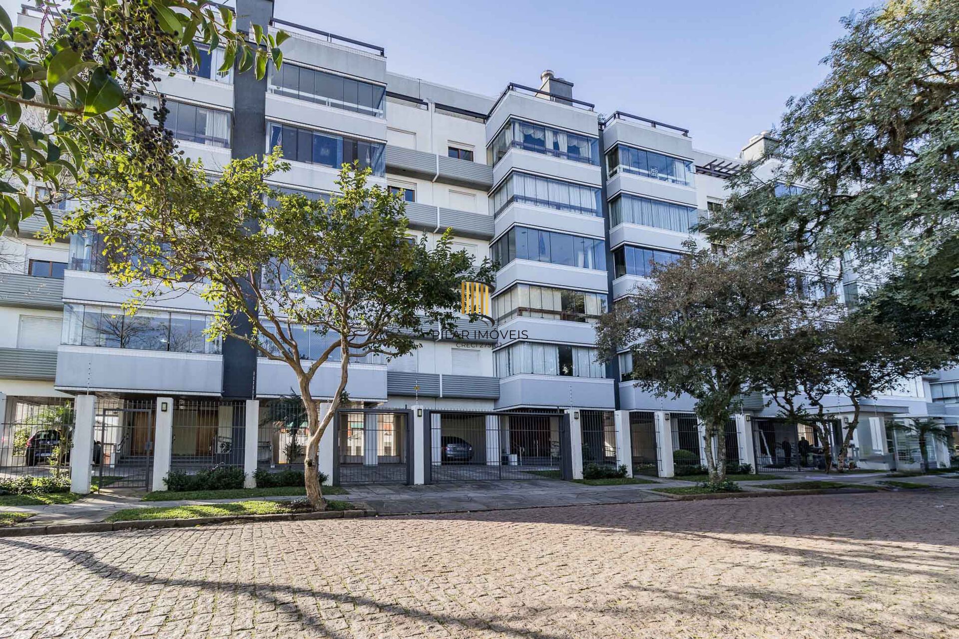 Apartamento à venda no bairro Jardim Lindóia em Porto Alegre/RS