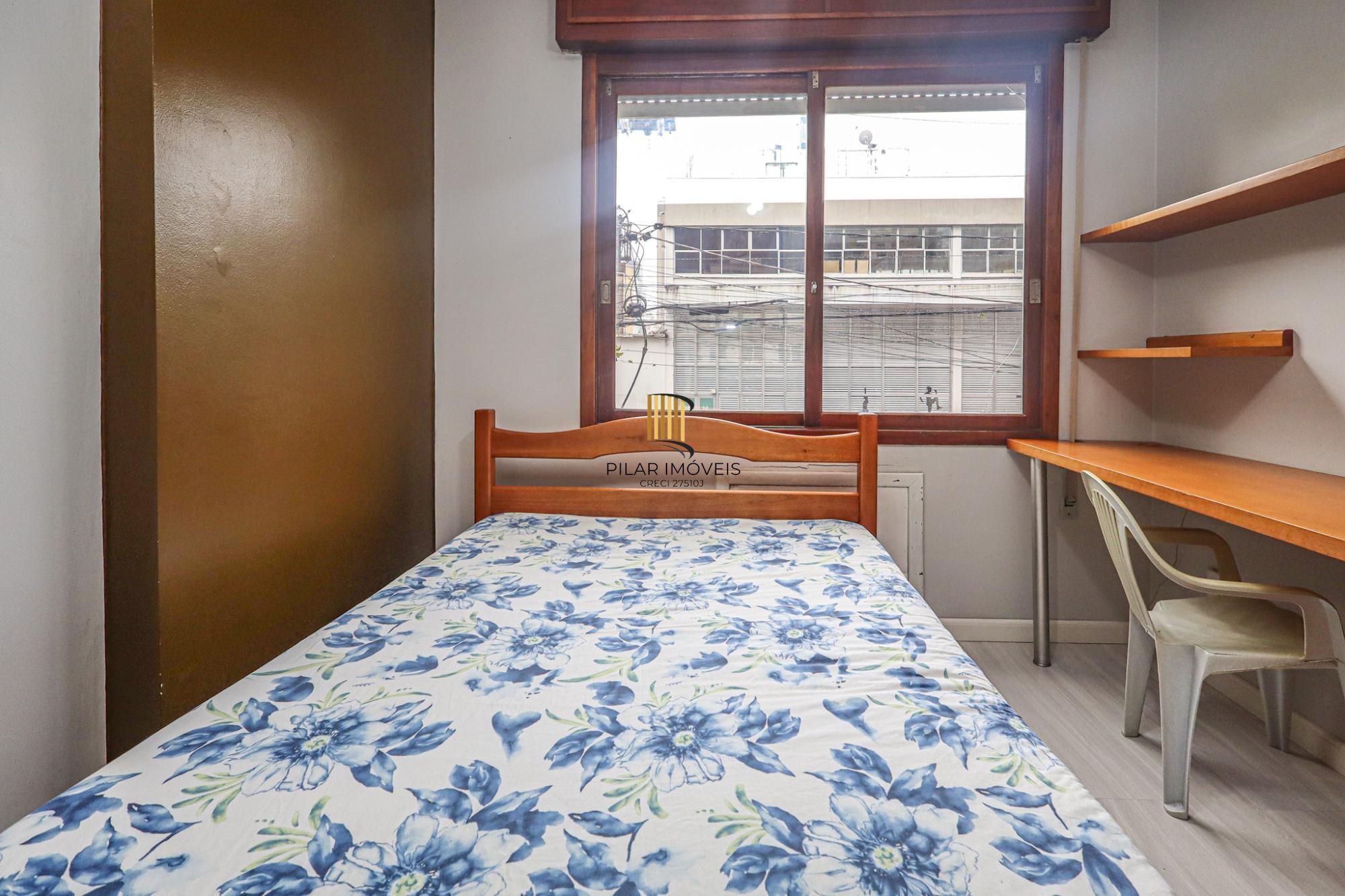 Apartamento a venda no bairro Mont' Serrat