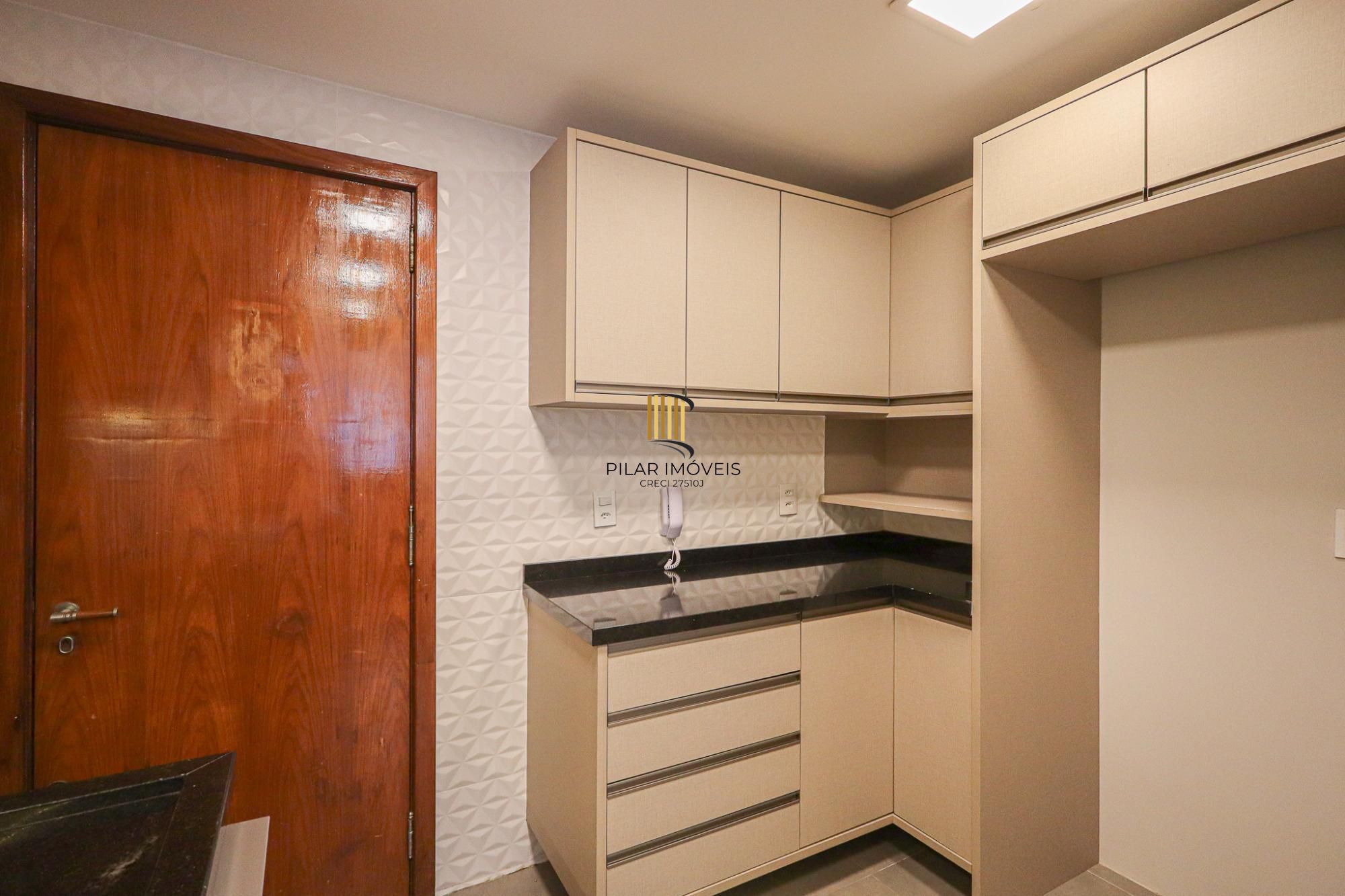 Apartamento à venda no bairro Petrópolis