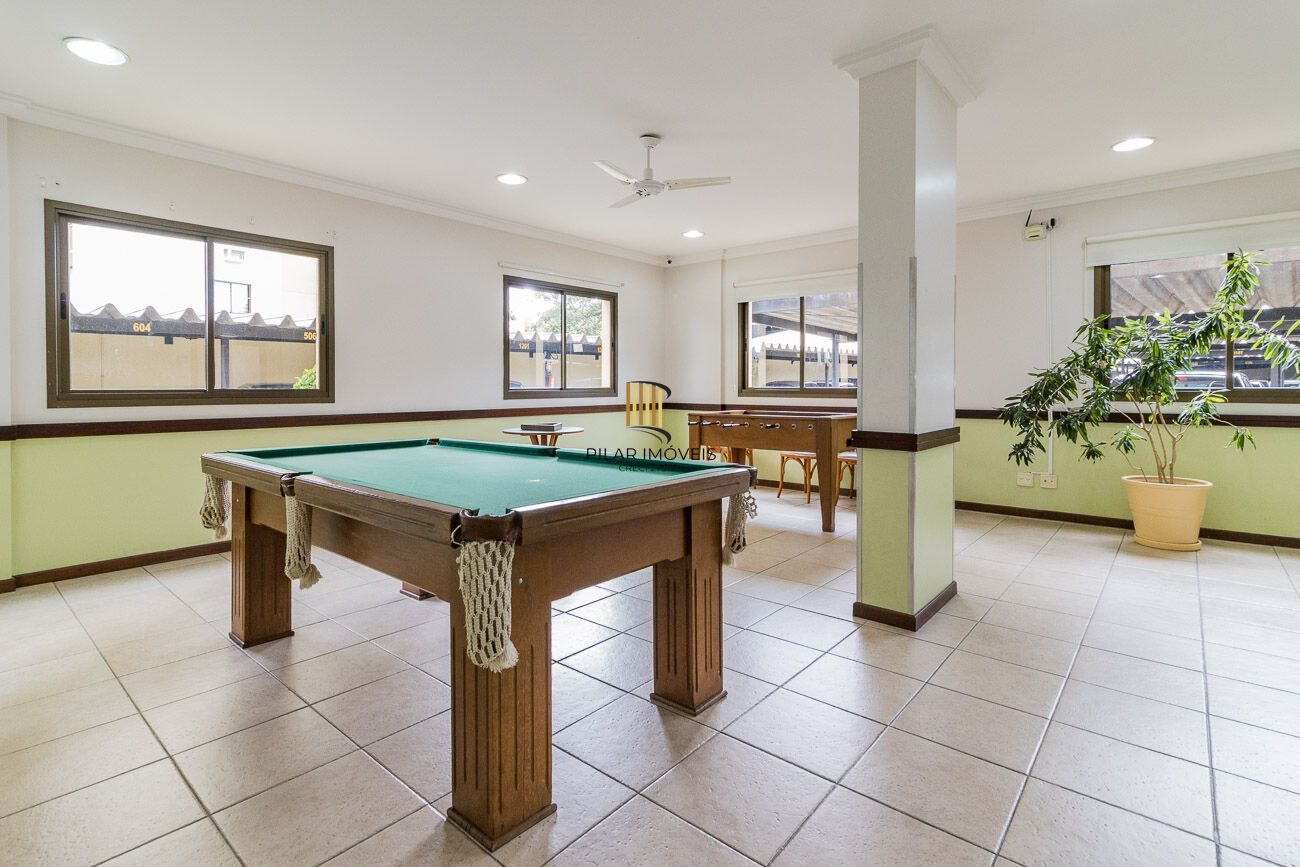 Apartamento à venda no bairro Passo D'areia em Porto Alegre/RS
