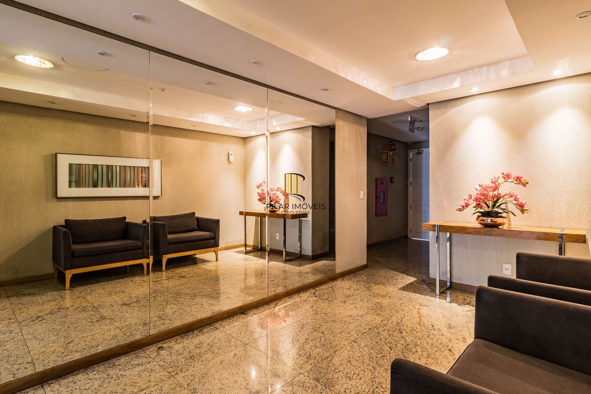 Apartamento à venda no bairro Mont' Serrat em Porto Alegre/RS