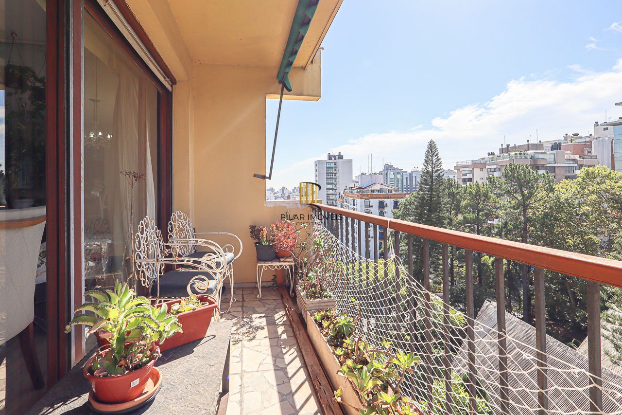 Apartamento a venda no bairro Mont' Serrat
