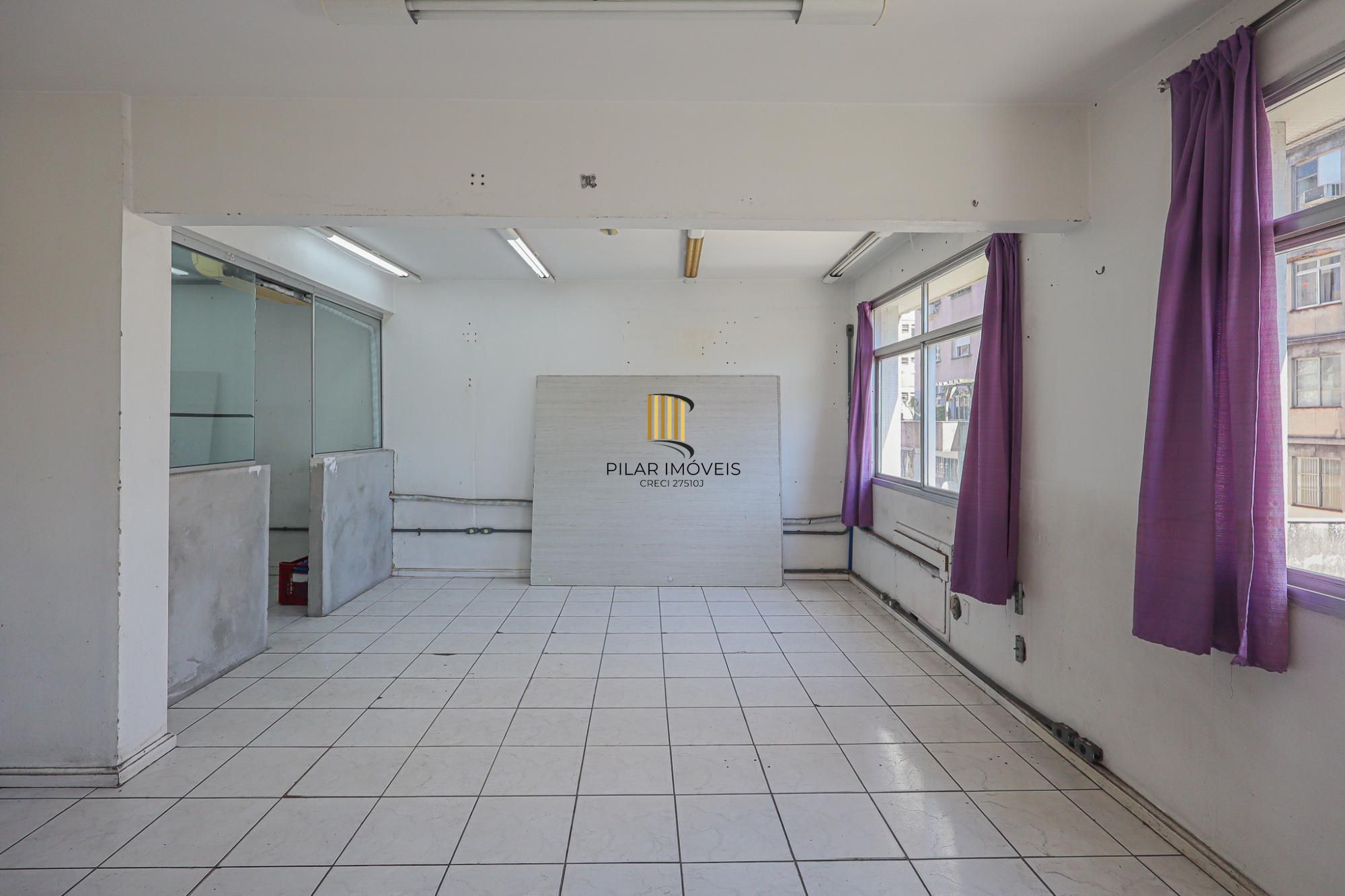 Sala comercial a venda no Centro Histórico