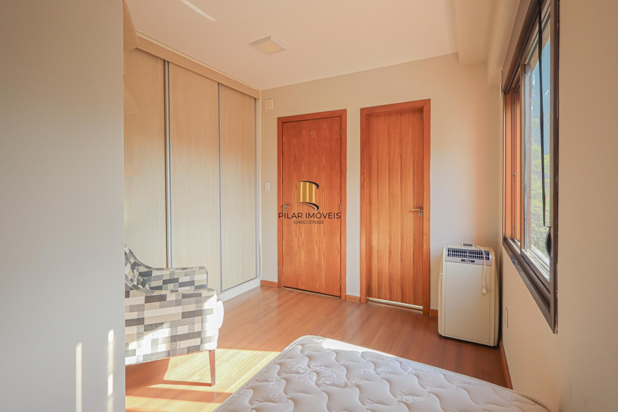 Apartamento Duplex no bairro Passo D' Areia