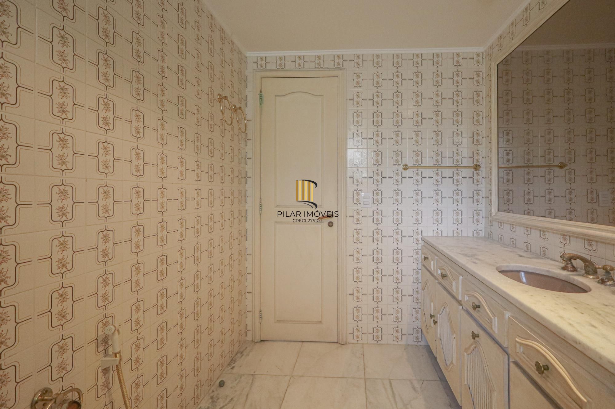 Apartamento a venda no bairro Mont' Serrat