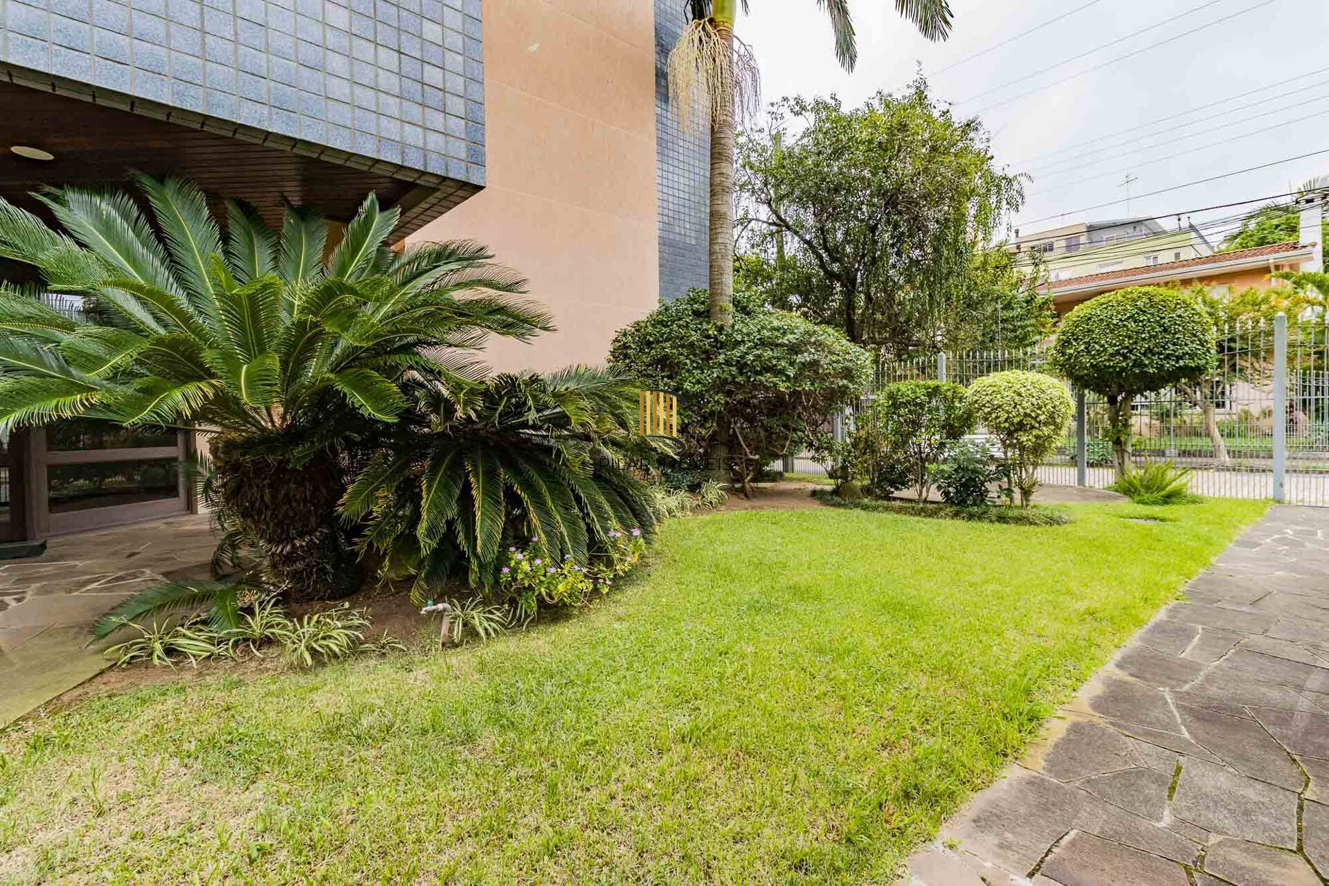 Apartamento à venda no bairro Jardim Lindóia em Porto Alegre/RS