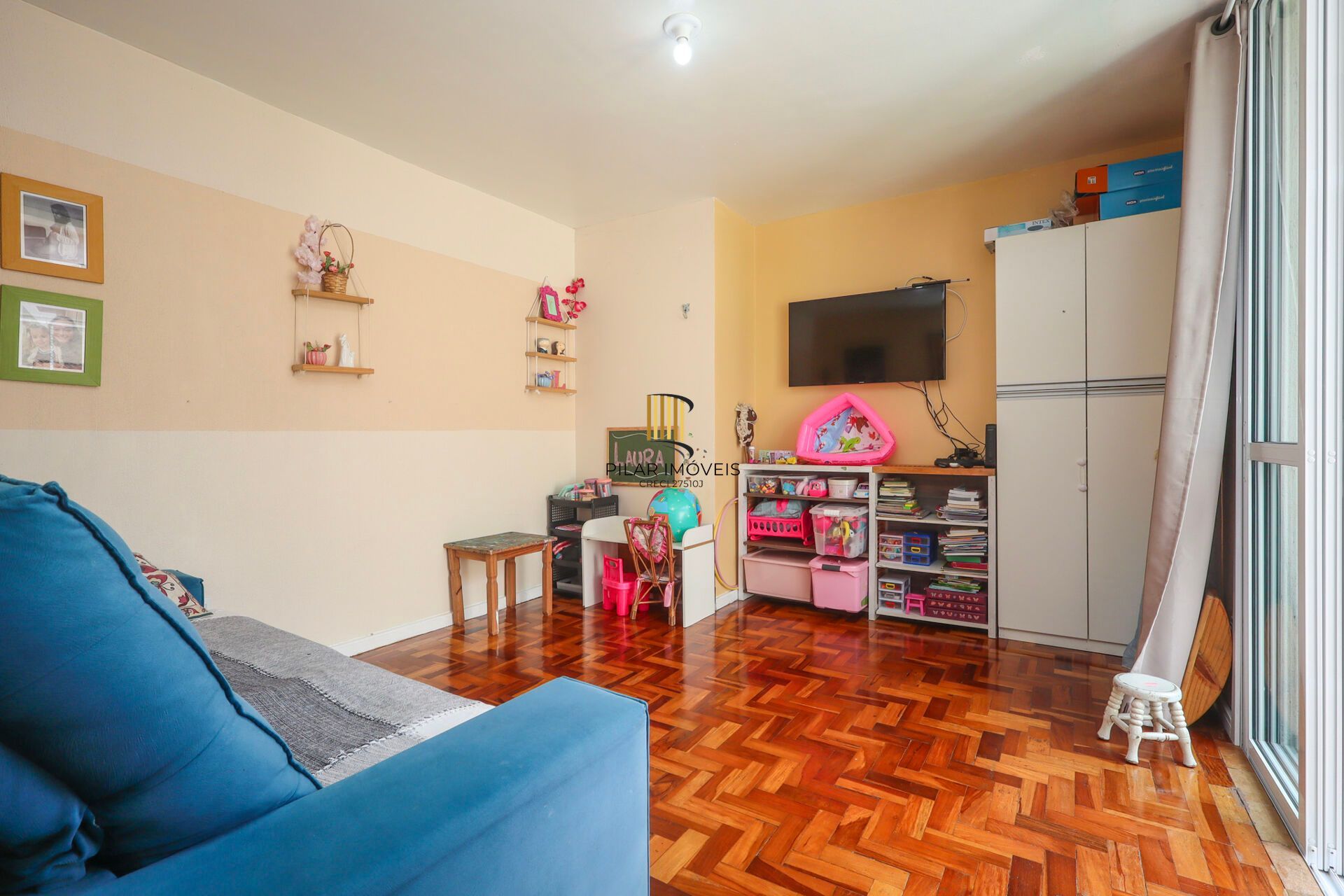 Apartamento à venda no bairro Passo D'areia em Porto Alegre/RS