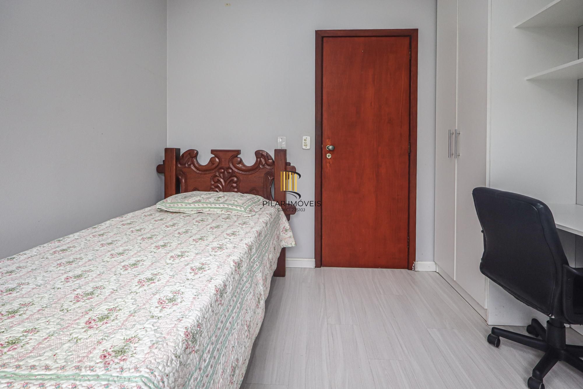 Apartamento a venda no bairro Mont' Serrat